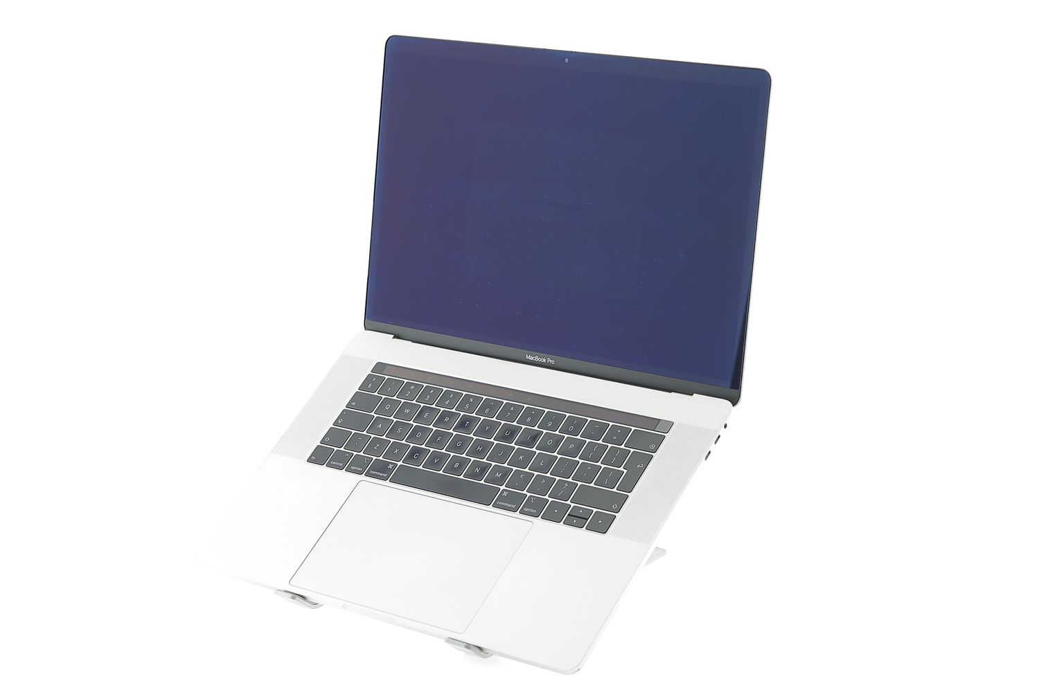 Apple MacBook Pro 15″ Touch Bar 2018, i7 2.2 GHz, 16 GB, AMD Radeon Pro 555X 512 GB Silver - Καλό