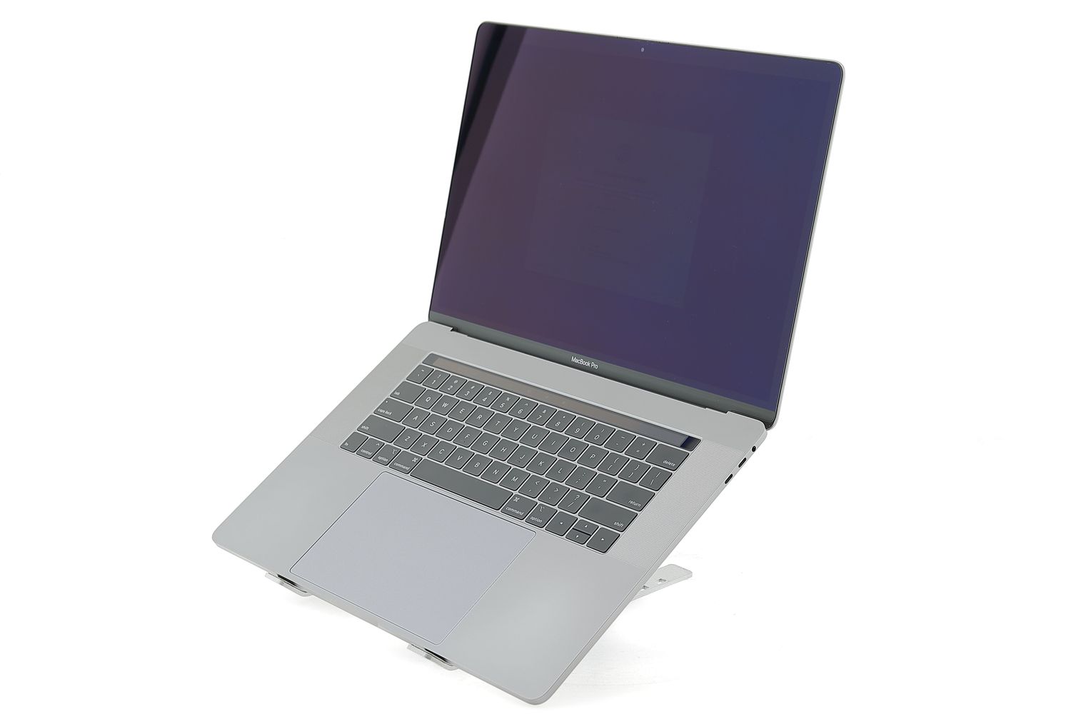 Apple MacBook Pro 15″ Touch Bar 2018, i9 2.9 GHz, 32 GB, AMD Radeon Pro 560X 1 TB Space Gray - Excelent