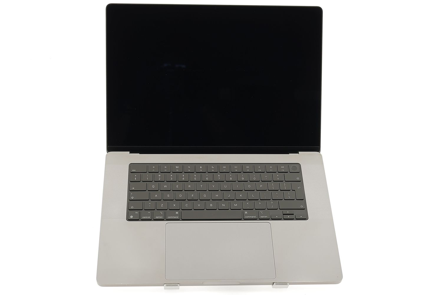 Apple MacBook Pro 16″ 2021, M1 Pro 10 Cores, 16 GB, 16 core GPU 512 GB Space Gray - Отлично