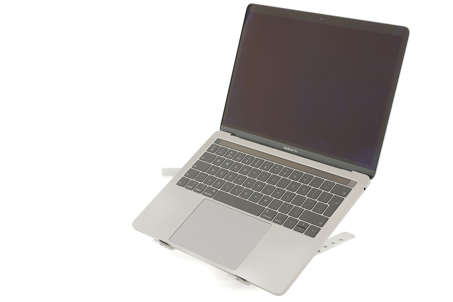 Apple MacBook Pro 13″ Touch Bar 2019, i5 1.4 GHz, 8 GB, Iris Plus Graphics 645 128 GB Space Gray - Foarte bun