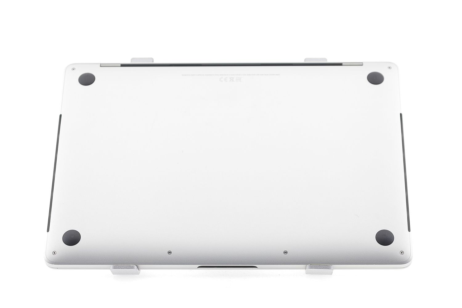 Apple MacBook Pro 13″ Touch Bar 2020, i7 2.3 GHz, 16 GB, Intel Iris Plus Graphics 512 GB Silver - Excelent