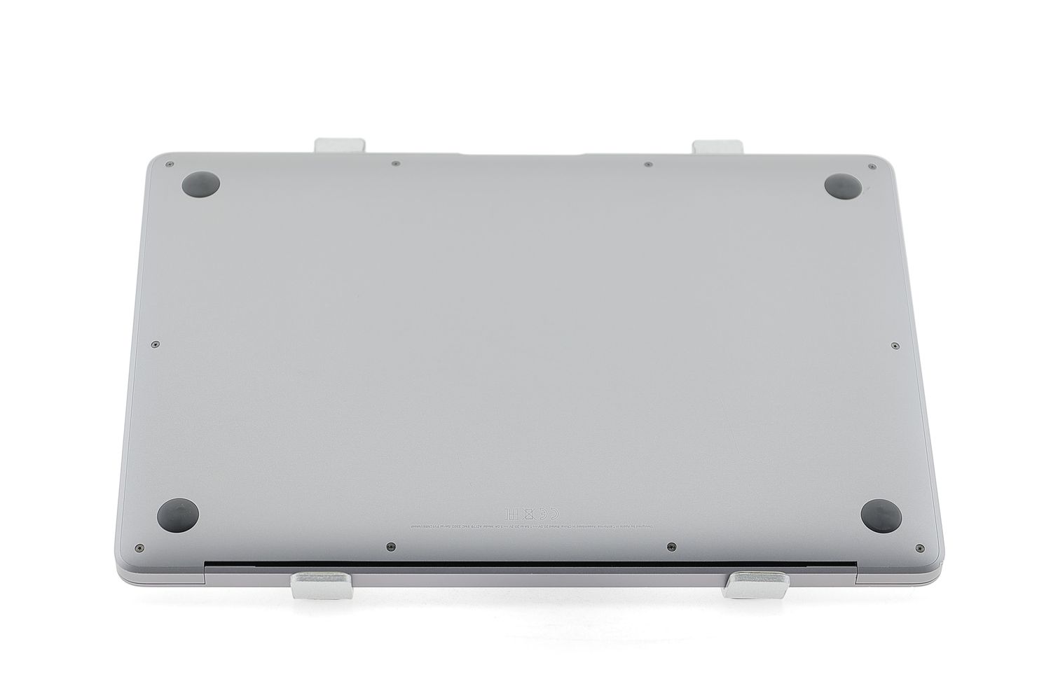Apple MacBook Air 13″ 2020, i3 1.1 GHz, 8 GB, Intel Iris Plus 256 GB Space Gray - Foarte bun