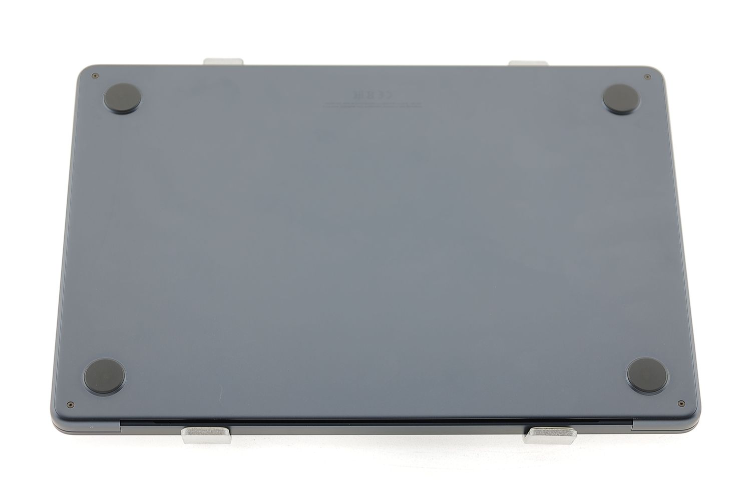 Apple MacBook Air 13″ 2024, M3 8 Cores, 16 GB, 8 core GPU 256 GB Midnight - Újszerű