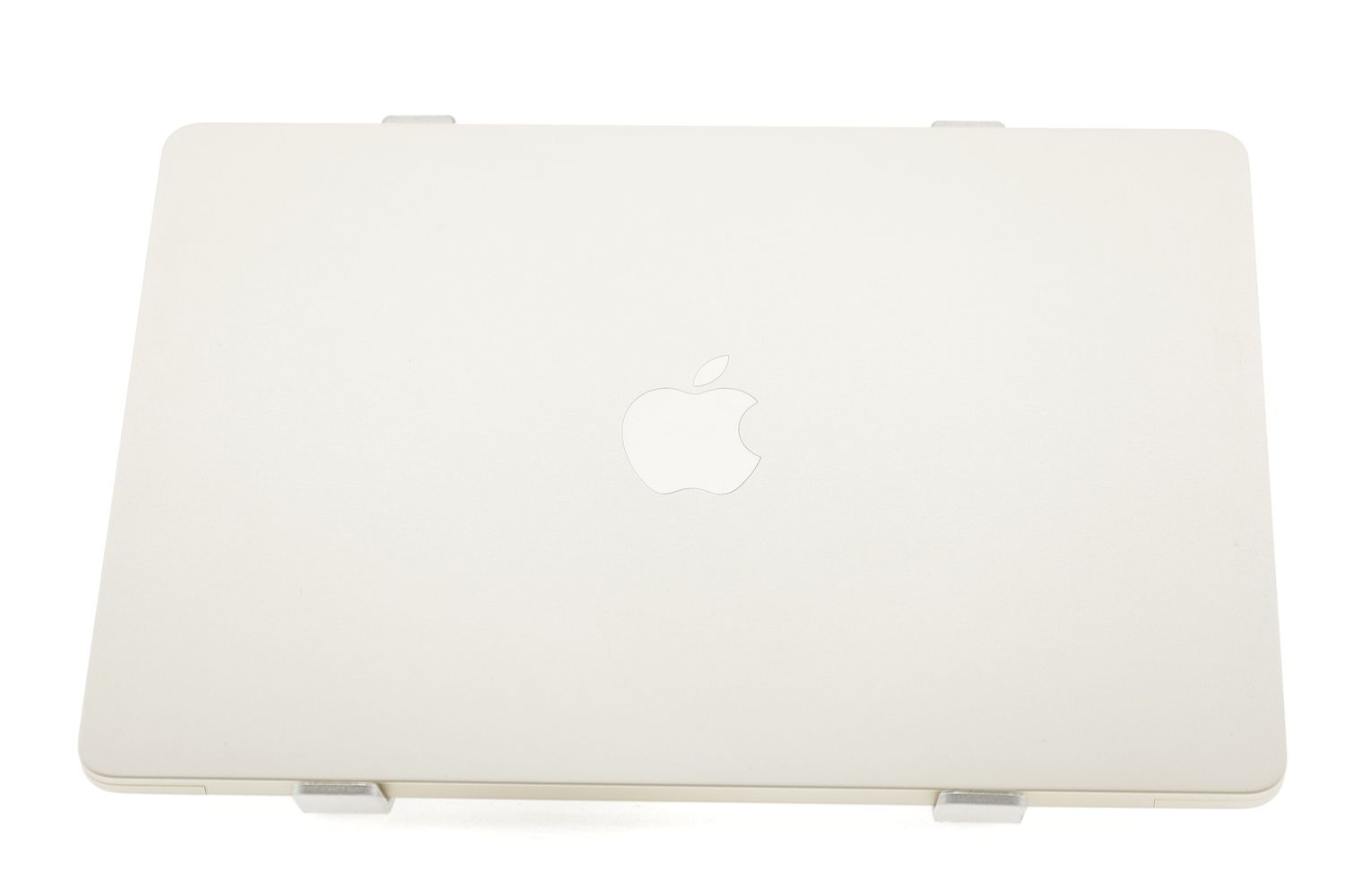 Apple MacBook Air 13″ 2024, M3 8 Cores, 8 GB, 8 core GPU 256 GB Starlight - Excelent