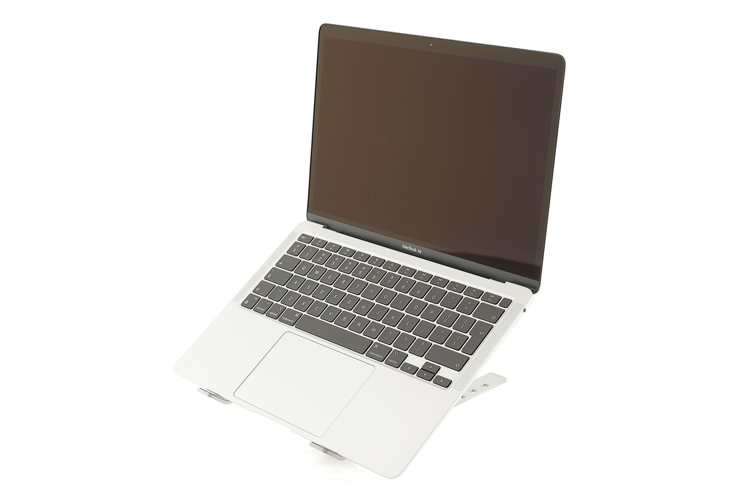 Apple MacBook Air 13″ 2020, M1 8 Cores, 8 GB, 7 core GPU 256 GB Silver