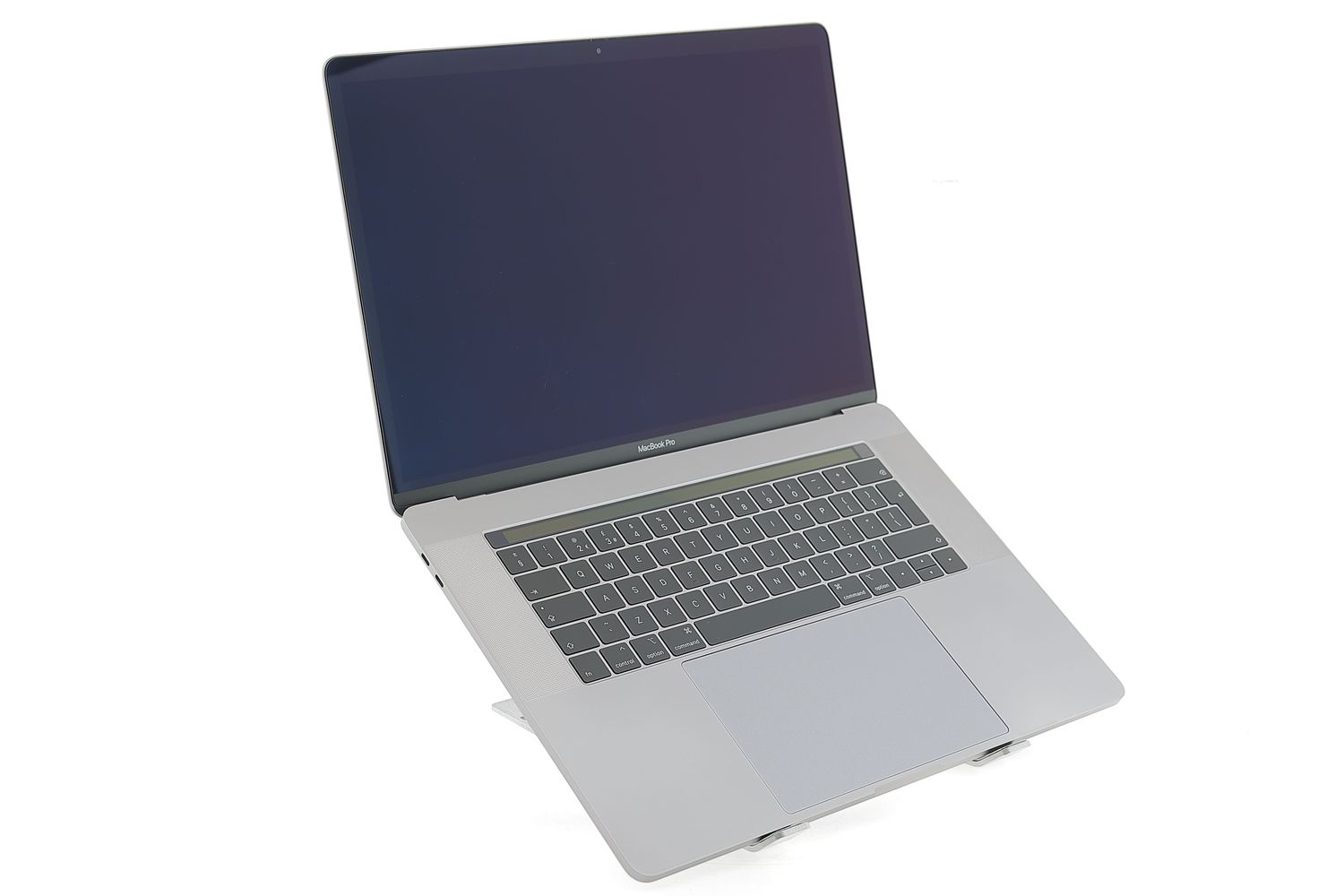 Apple MacBook Pro 15″ Touch Bar 2018, i9 2.9 GHz, 32 GB, AMD Radeon Pro 555X 256 GB Space Gray