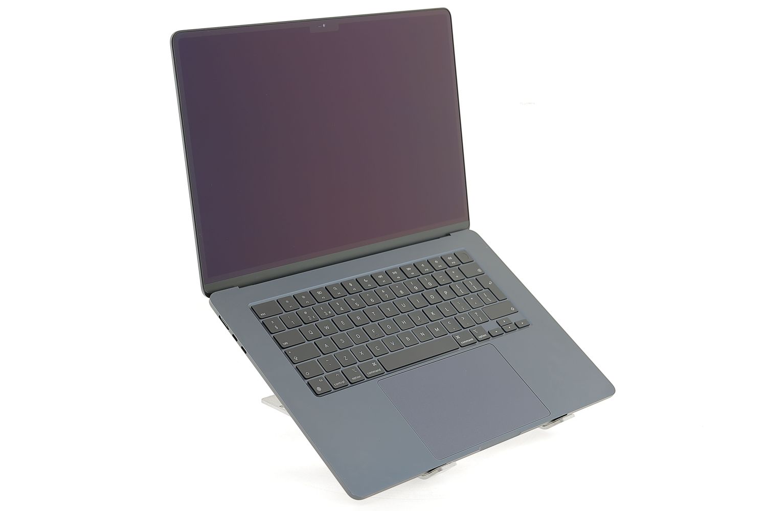 Apple MacBook Air 15″ 2024, M3 8 Cores, 16 GB, 10 core GPU 256 GB Midnight