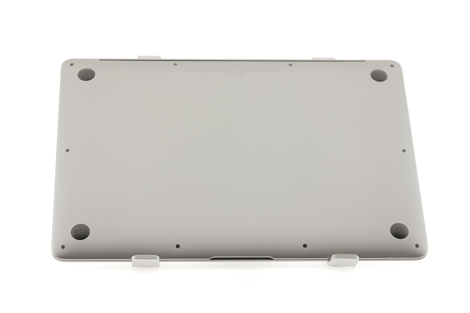 Apple MacBook Air 13″ 2020, i3 1.1 GHz, 8 GB, Intel Iris Plus 256 GB Space Gray - Като нов