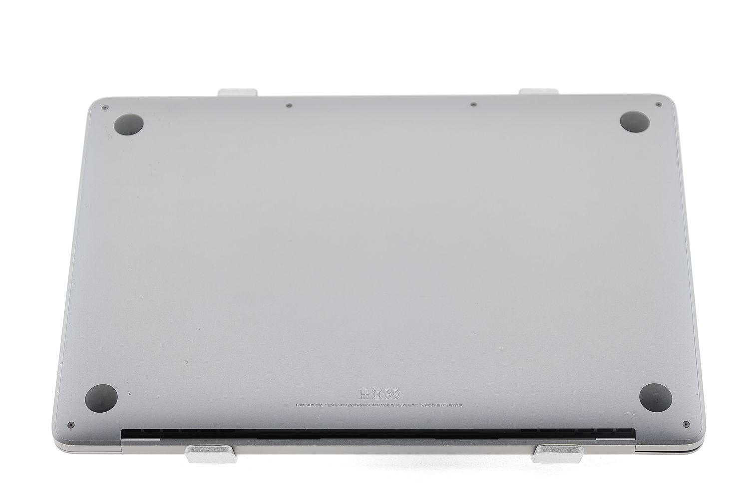 Apple MacBook Pro 13″ 2022, M2 8 Cores, 8 GB, 10 core GPU 512 GB Space Gray - Много добро