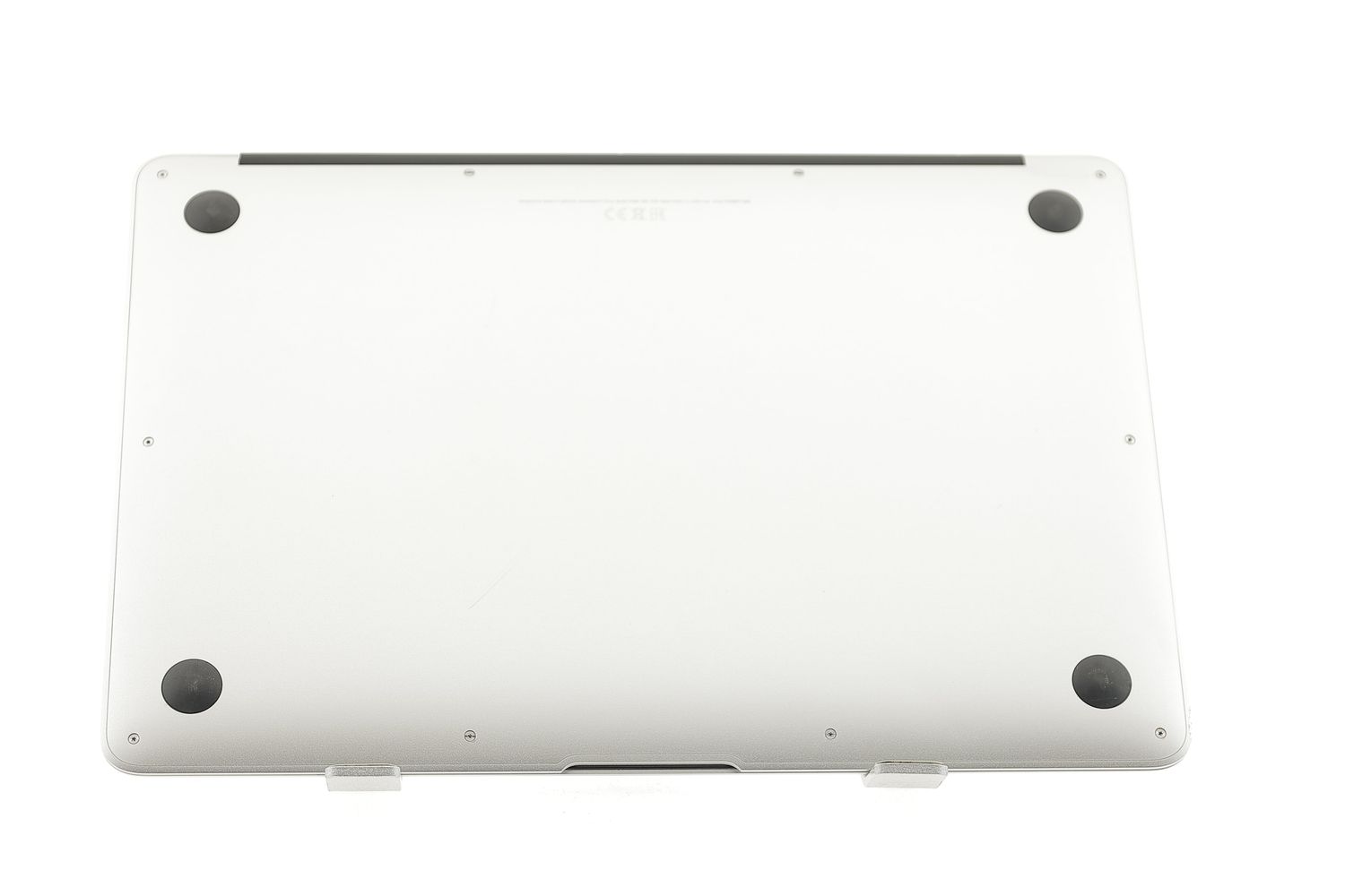 Apple MacBook Air 13″ 2017, i5 1.8 GHz, 8 GB, HD Graphics 6000 128 GB Silver - Отлично