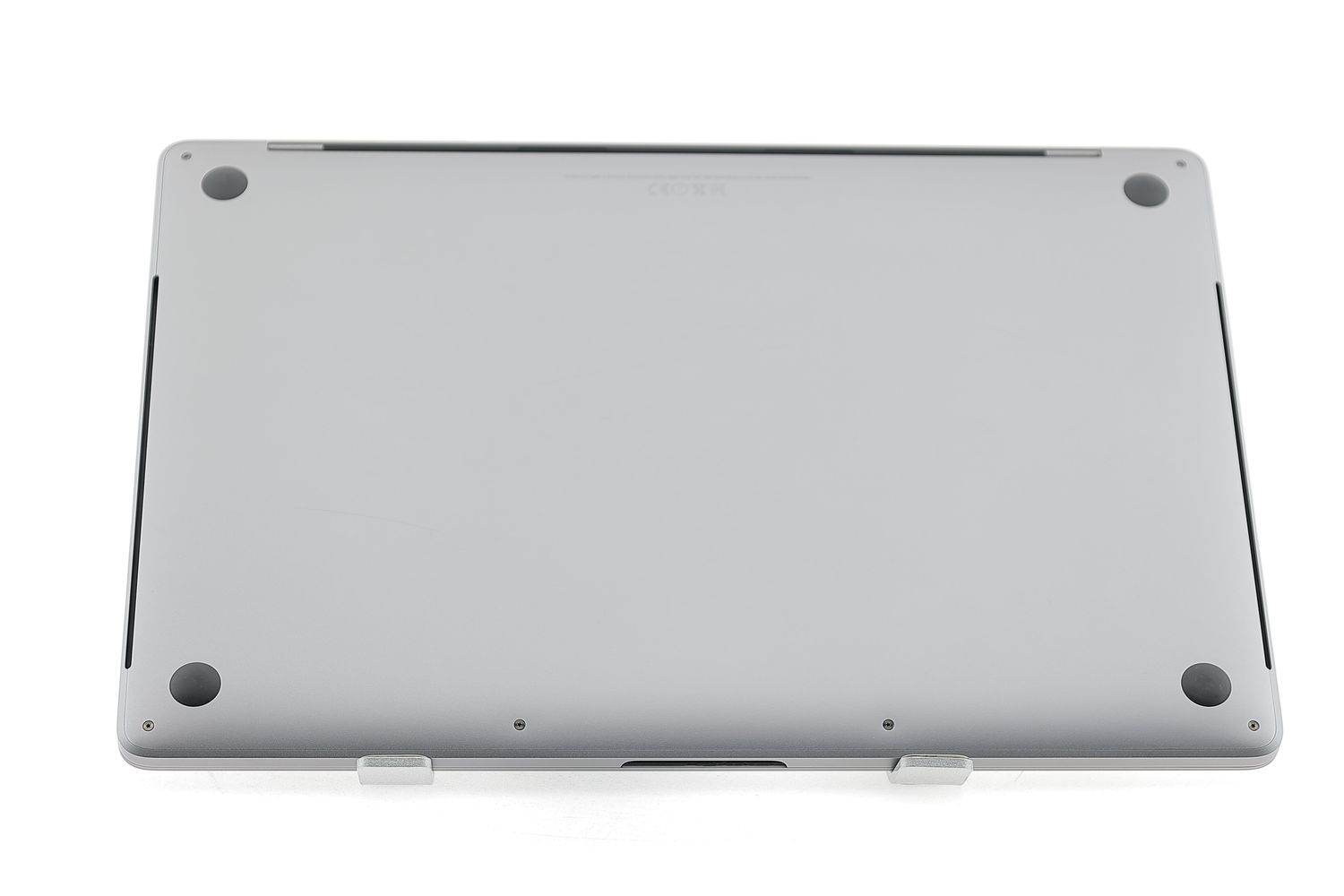 Apple MacBook Pro 15″ Touch Bar 2017, i7 2.9 GHz, 16 GB, AMD Radeon Pro 560 512 GB Space Gray - Kiváló