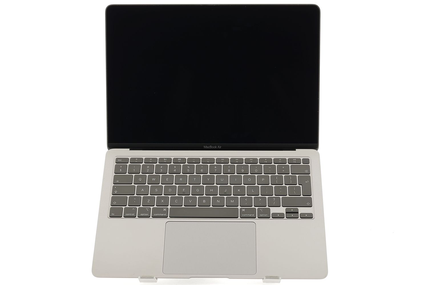 Apple MacBook Air 13″ 2020, i3 1.1 GHz, 8 GB, Intel Iris Plus 256 GB Space Gray - Kiváló