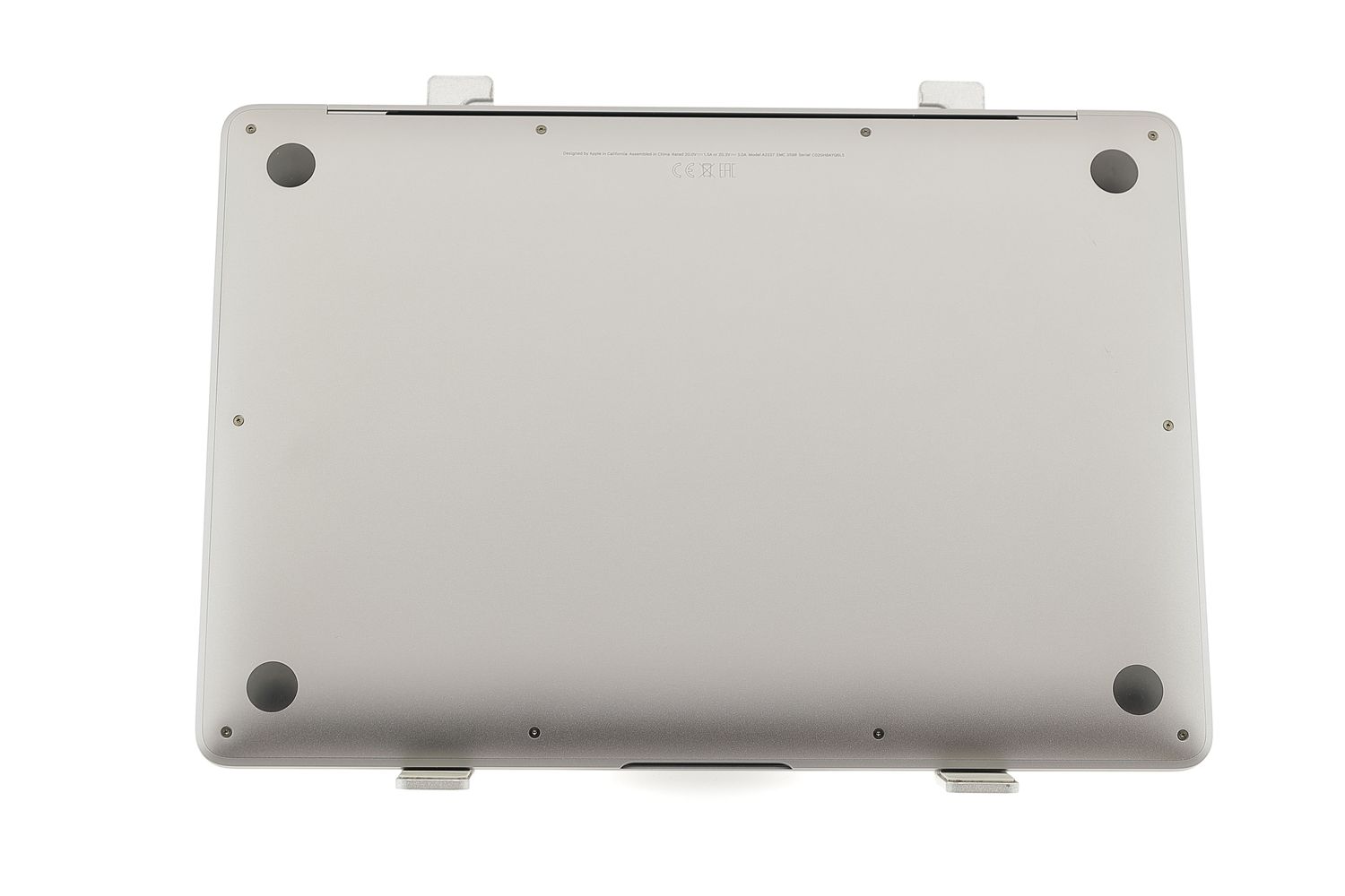 Apple MacBook Air 13″ 2020, M1 8 Cores, 8 GB, 8 core GPU 512 GB Space Gray - Като нов