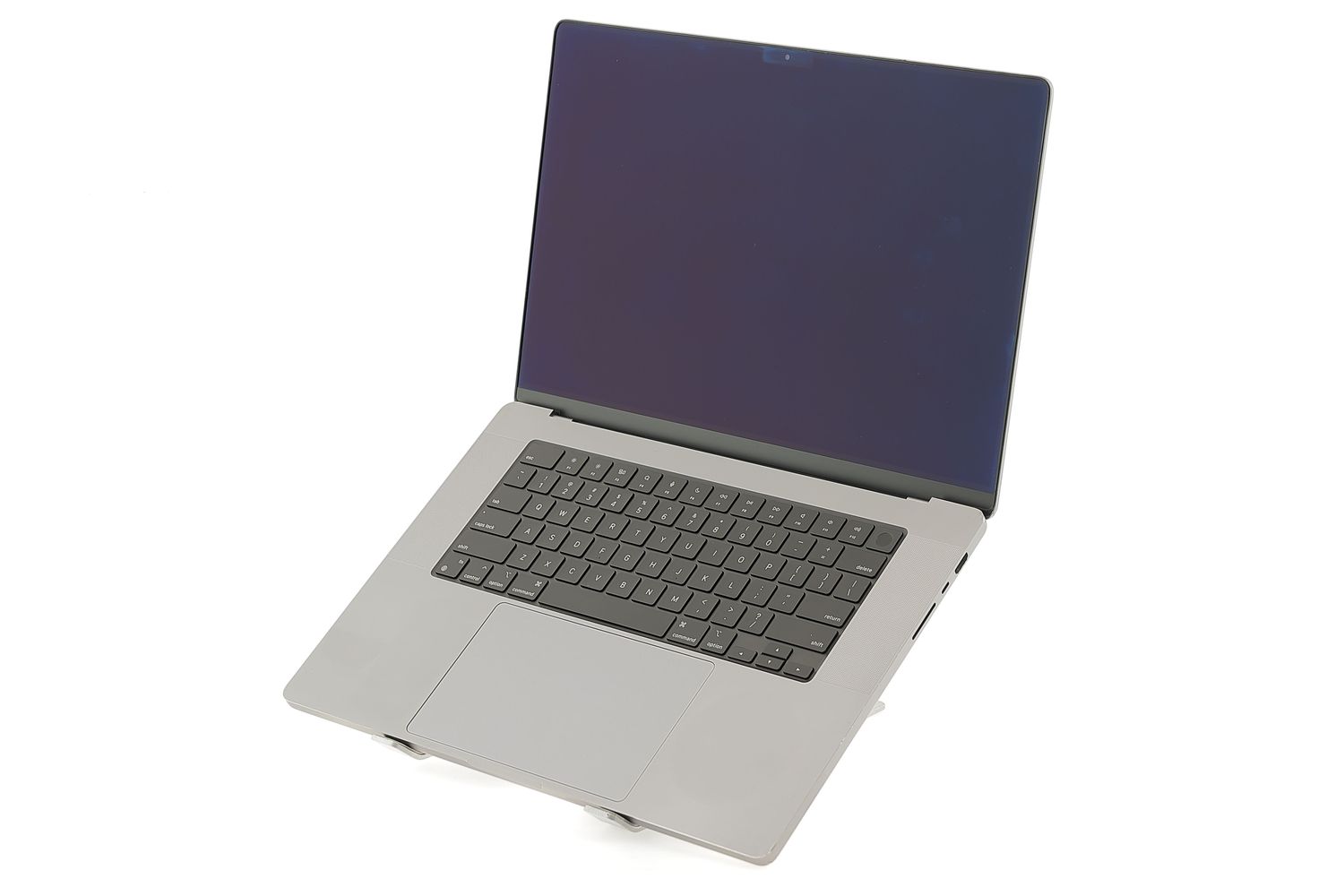 Apple MacBook Pro 16″ 2021, M1 Pro 10 Cores, 16 GB, 16 core GPU 512 GB Space Gray - Foarte bun