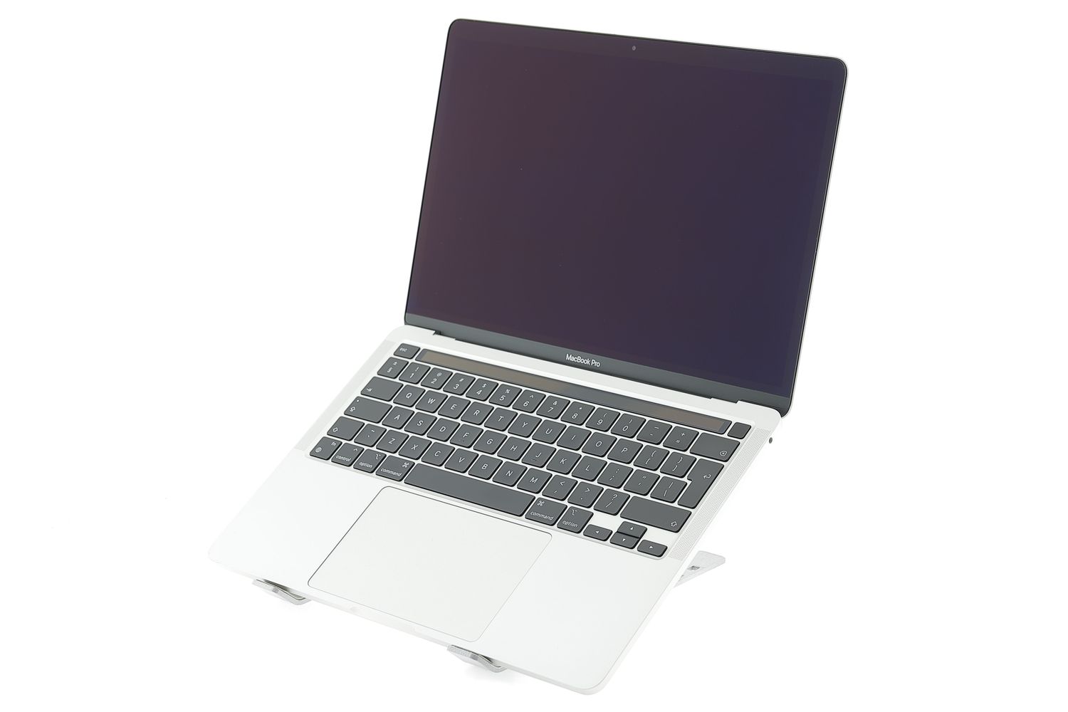 Apple MacBook Pro 13″ 2020, M1 8 Cores, 8 GB, 8 core GPU 256 GB Silver - Като нов