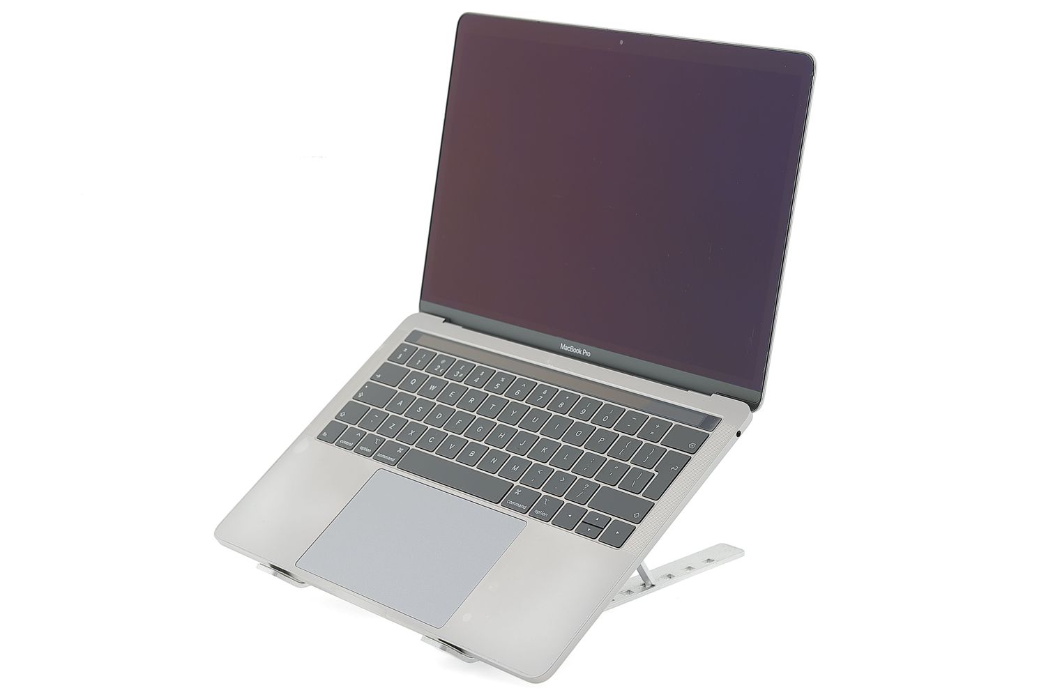 Apple MacBook Pro 13″ Touch Bar 2019, i5 1.4 GHz, 8 GB, Iris Plus Graphics 645 128 GB Space Gray - Foarte bun