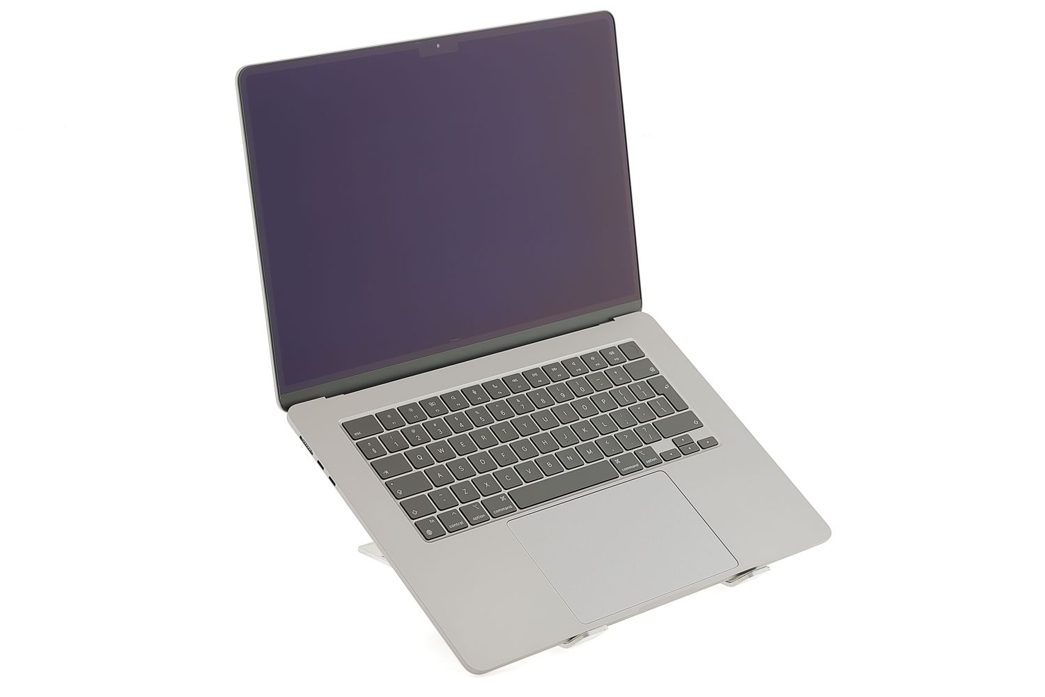 Apple MacBook Air 15″ 2024, M3 8 Cores, 24 GB, 10 core GPU 512 GB Space Gray - Újszerű