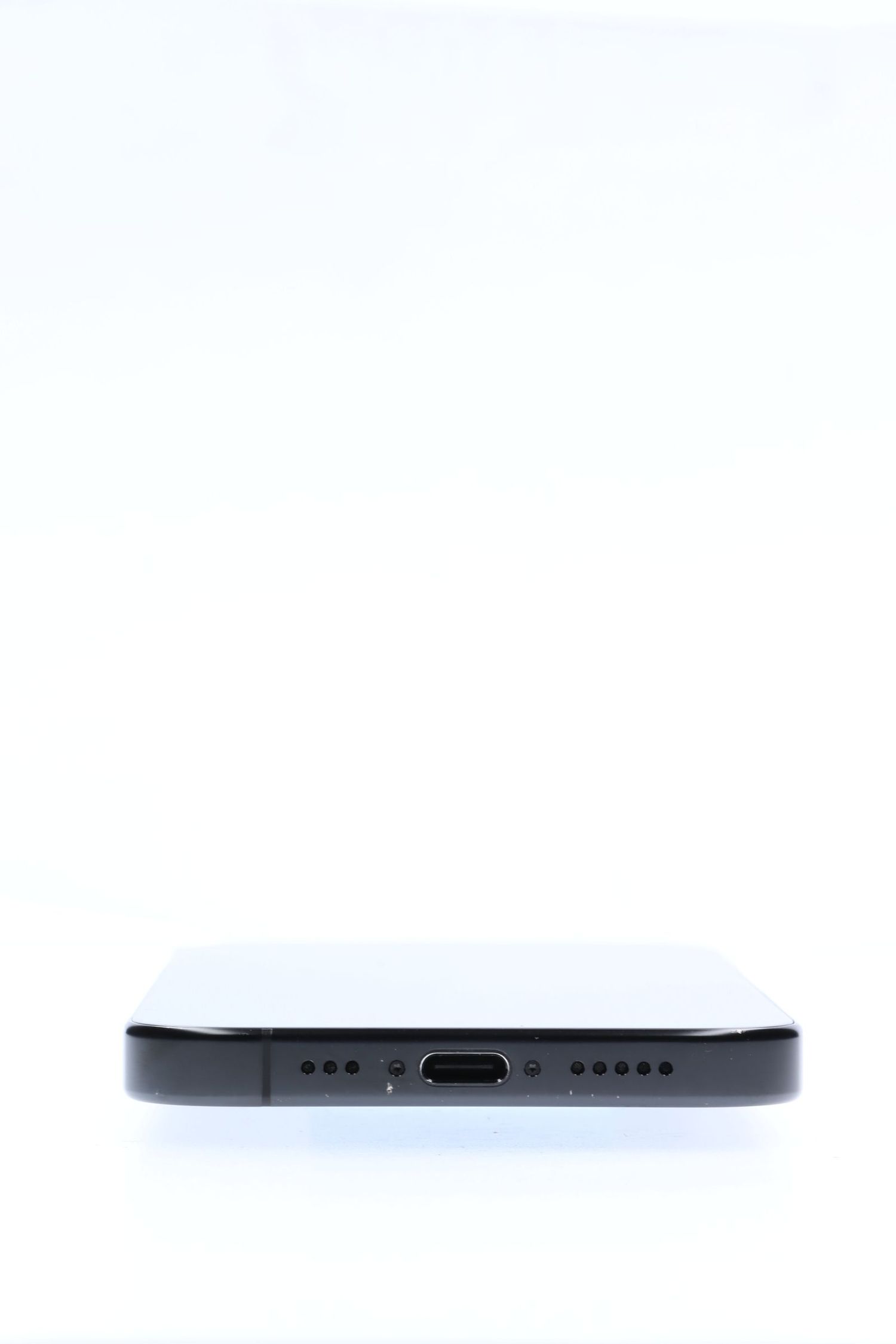 Apple iPhone 16 Pro 128 GB Black Titanium - Отлично