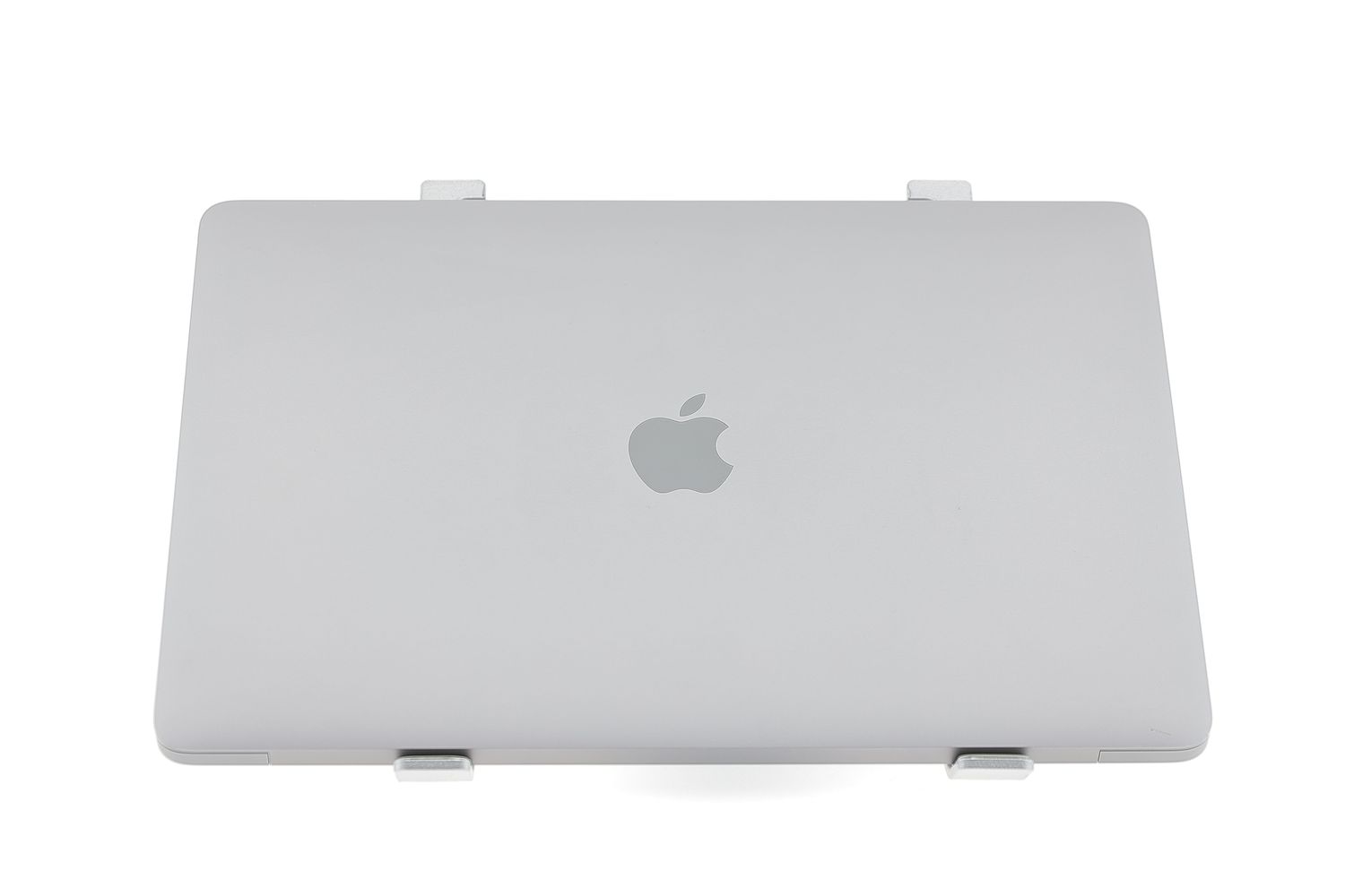 Apple MacBook Air 13″ 2020, M1 8 Cores, 8 GB, 7 core GPU 256 GB Space Gray - Excelent
