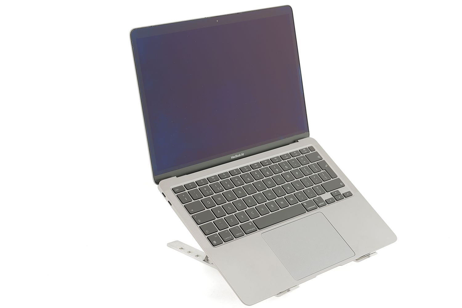 Apple MacBook Air 13″ 2020, i7 1.2 GHz, 8 GB, Intel Iris Plus 512 GB Space Gray - Nagyon jó