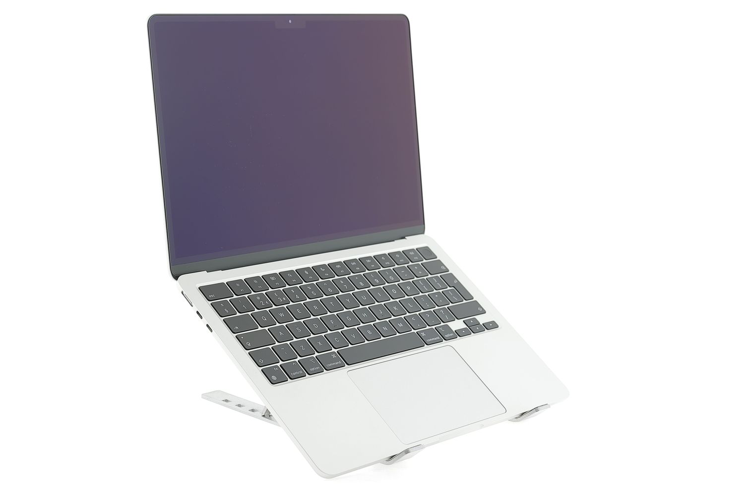 Apple MacBook Air 13″ 2022, M2 8 Cores, 8 GB, 8 core GPU 256 GB Silver - Excelent