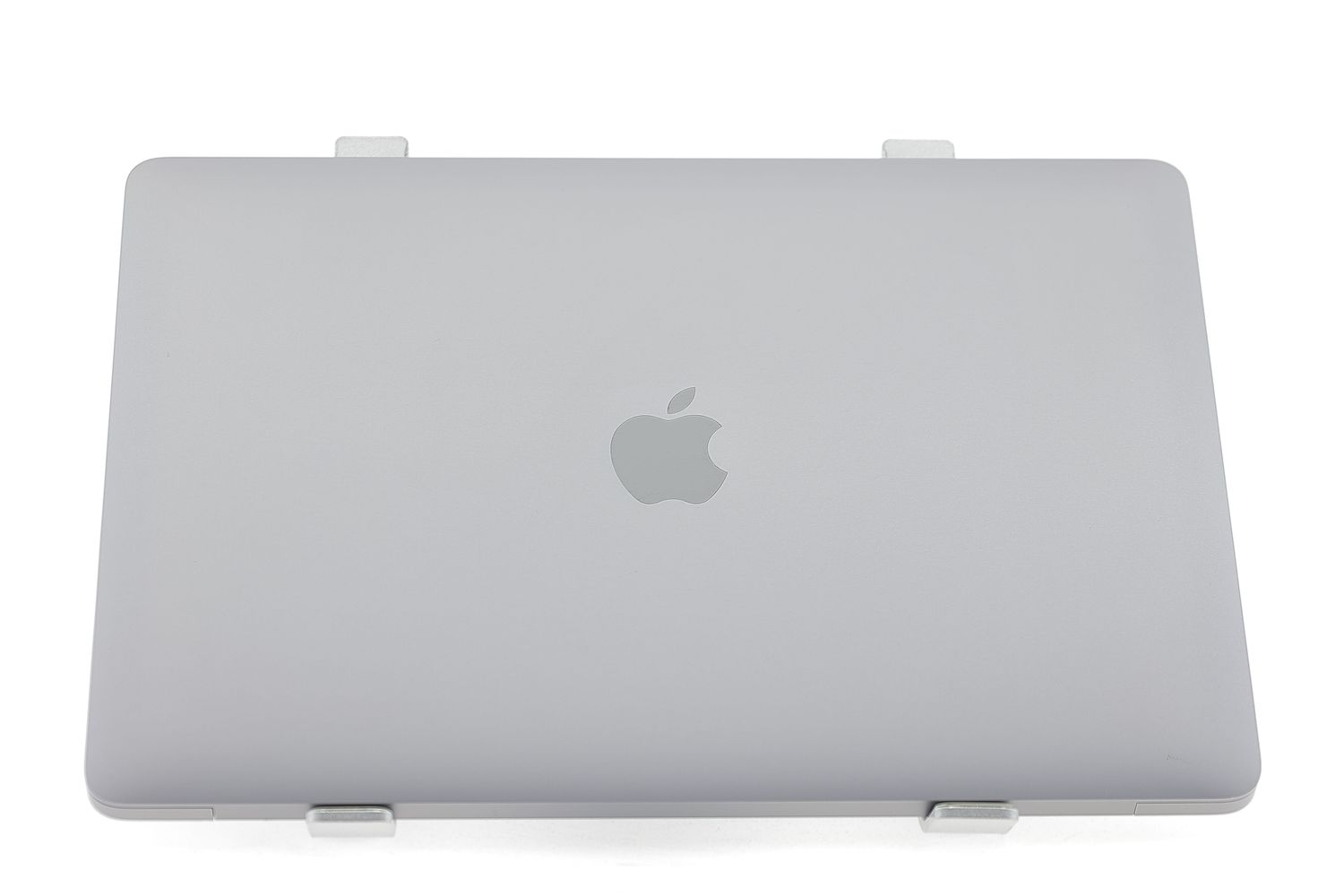 Apple MacBook Air 13″ 2020, M1 8 Cores, 8 GB, 7 core GPU 128 GB Space Gray