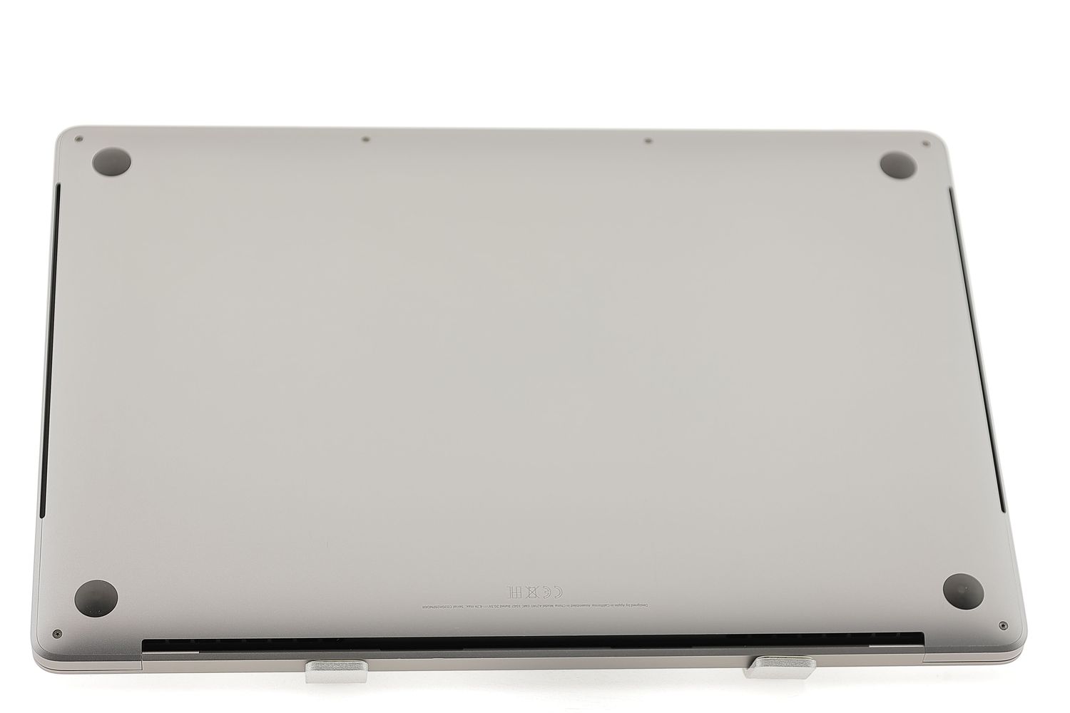 Apple MacBook Pro 16″ Touch Bar 2019, i9 2.4 GHz, 16 GB, AMD Radeon Pro 5300M 512 GB Space Gray - Excelent