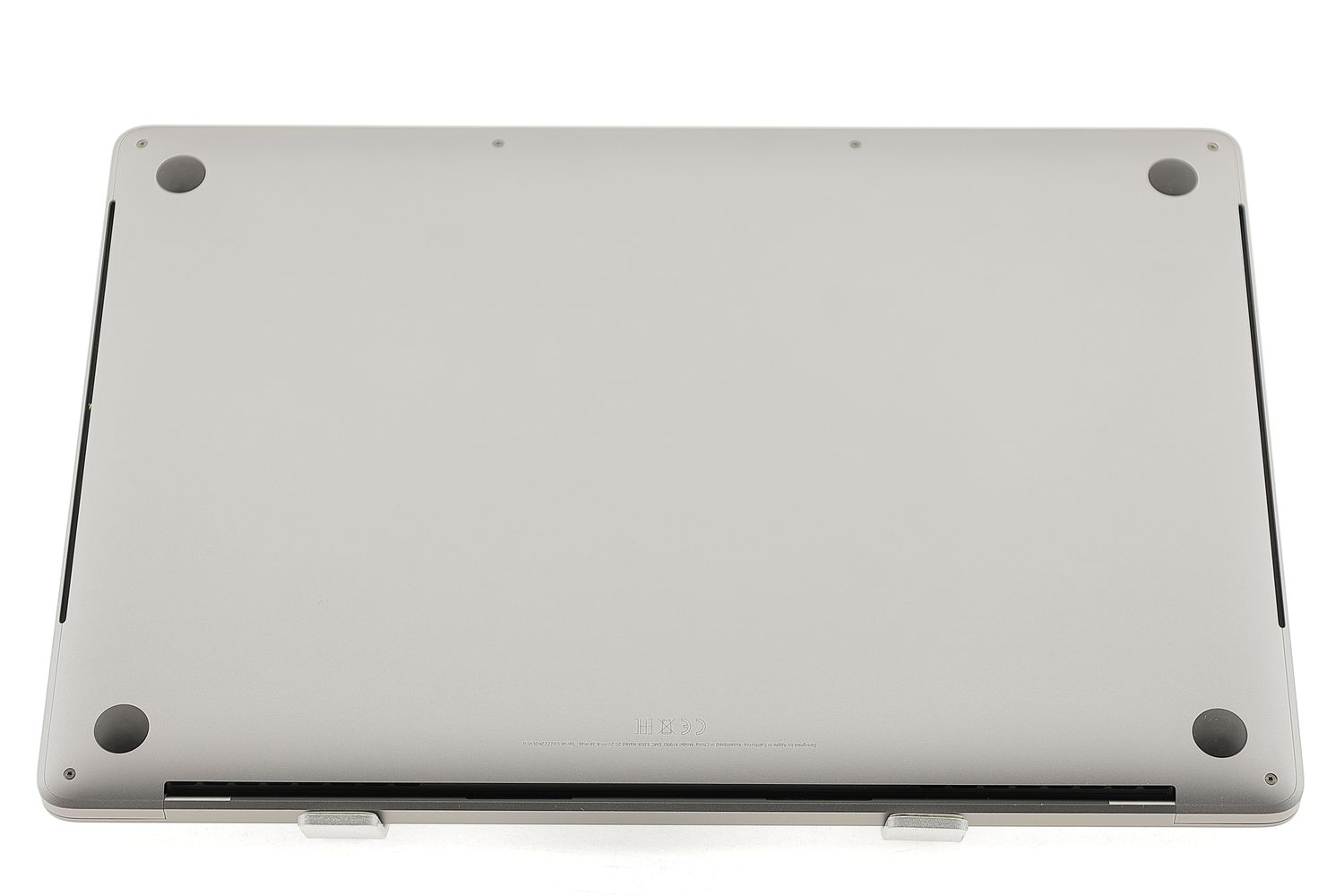 Apple MacBook Pro 15″ Touch Bar 2019, i9 2.3 GHz, 16 GB, AMD Radeon Pro 560X 512 GB Space Gray - Foarte bun
