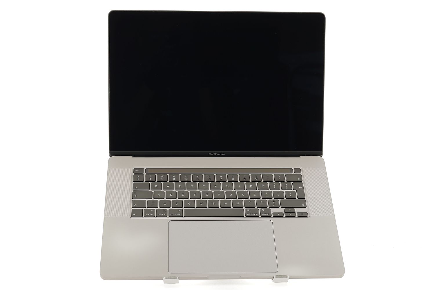 Apple MacBook Pro 16″ Touch Bar 2019, i7 2.6 GHz, 16 GB, AMD