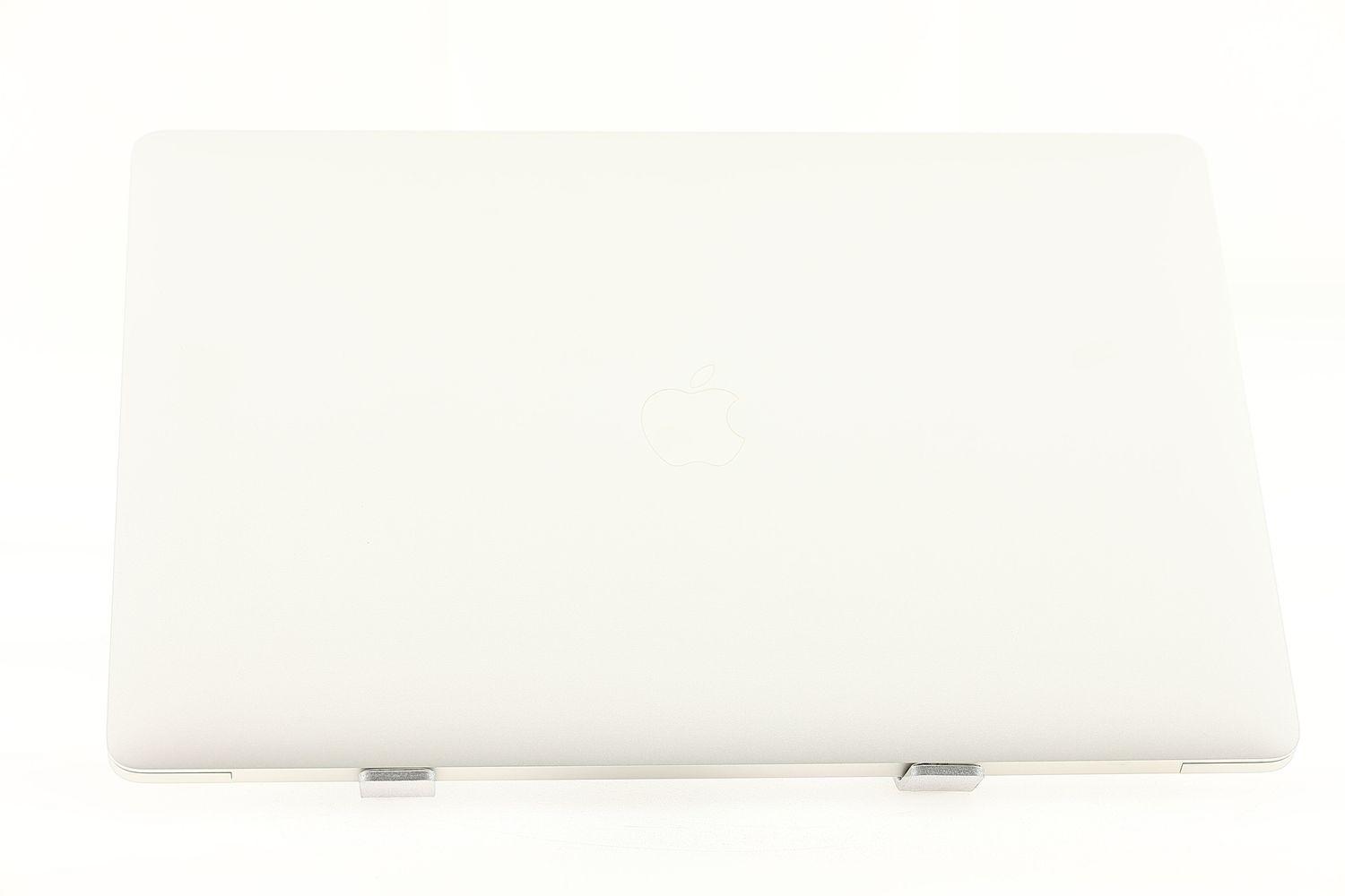 Apple MacBook Pro 15″ Touch Bar 2019, i7 2.6 GHz, 32 GB, AMD Radeon Pro 555X 512 GB Space Gray - Като нов