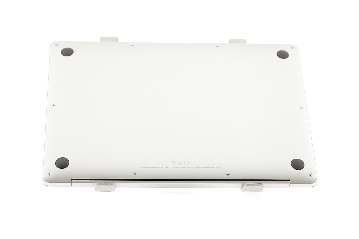 Apple MacBook Air 13″ 2020, M1 8 Cores, 8 GB, 7 core GPU 256 GB Silver - Отлично
