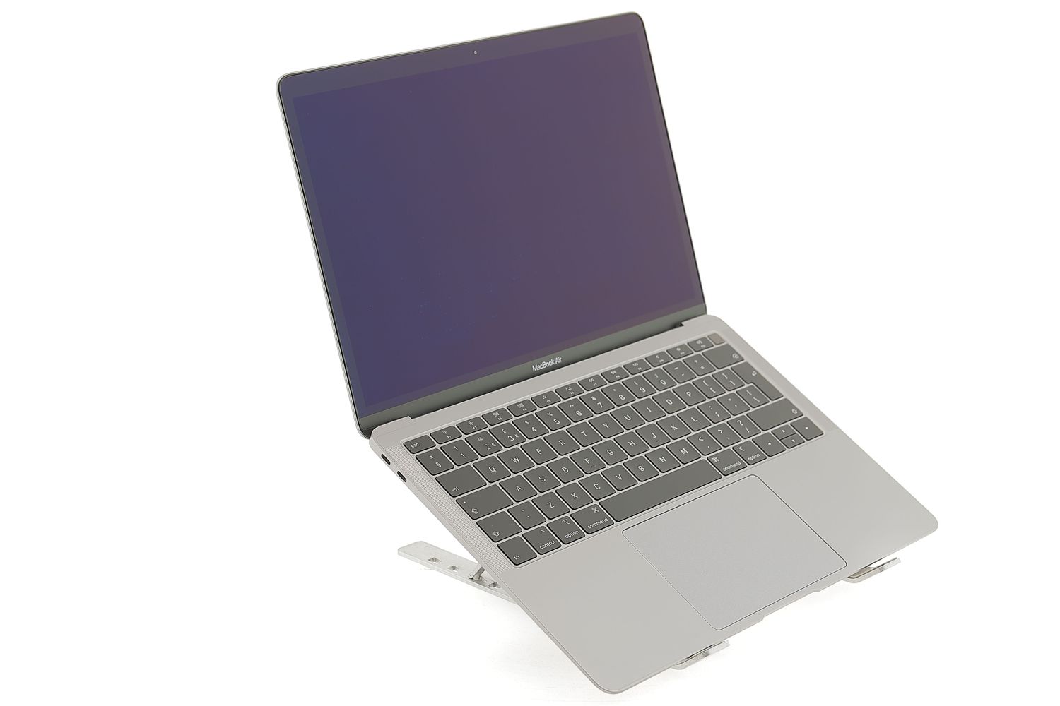 Apple MacBook Air 13″ 2018, i5 1.6 GHz, 8 GB, Intel UHD Graphics 617 128 GB Space Gray - Ca nou