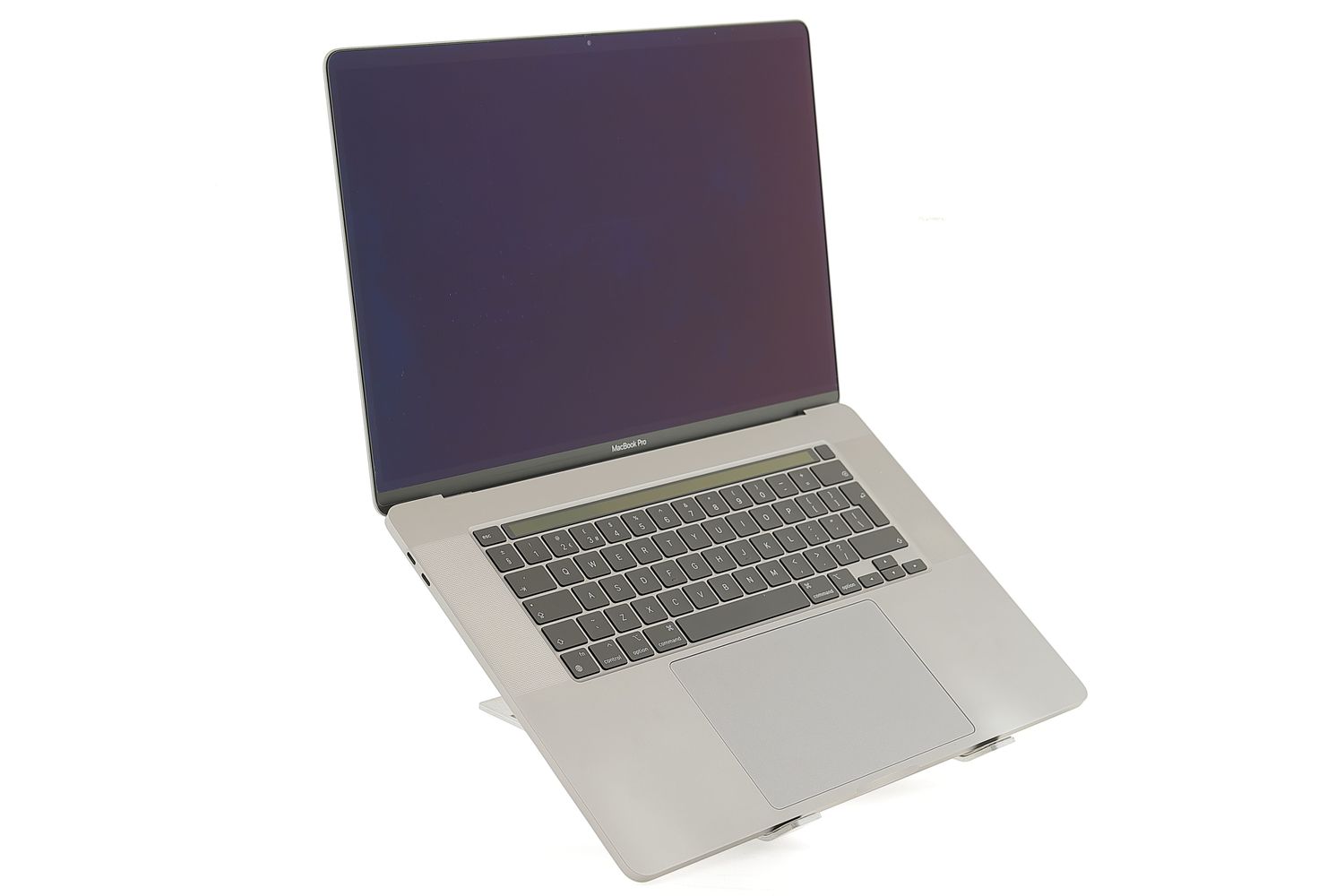 Apple MacBook Pro 16″ Touch Bar 2019, i7 2.6 GHz, 16 GB, AMD Radeon Pro 5300M 512 GB Space Gray - Много добро