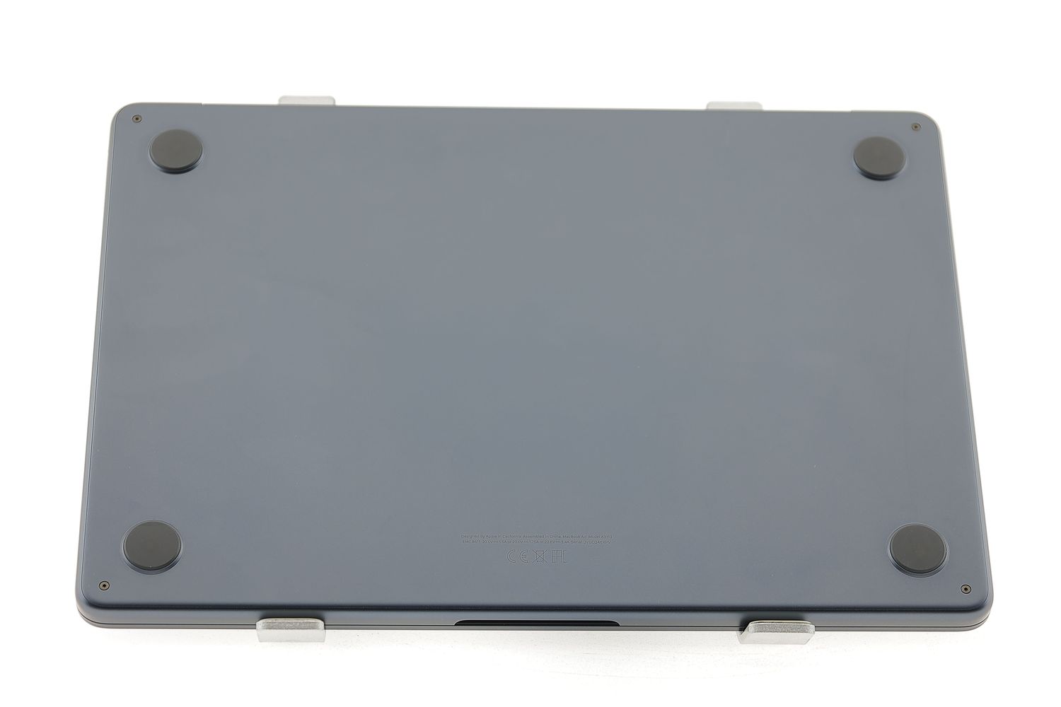 Apple MacBook Air 13″ 2024, M3 8 Cores, 16 GB, 8 core GPU 256 GB Midnight - Újszerű