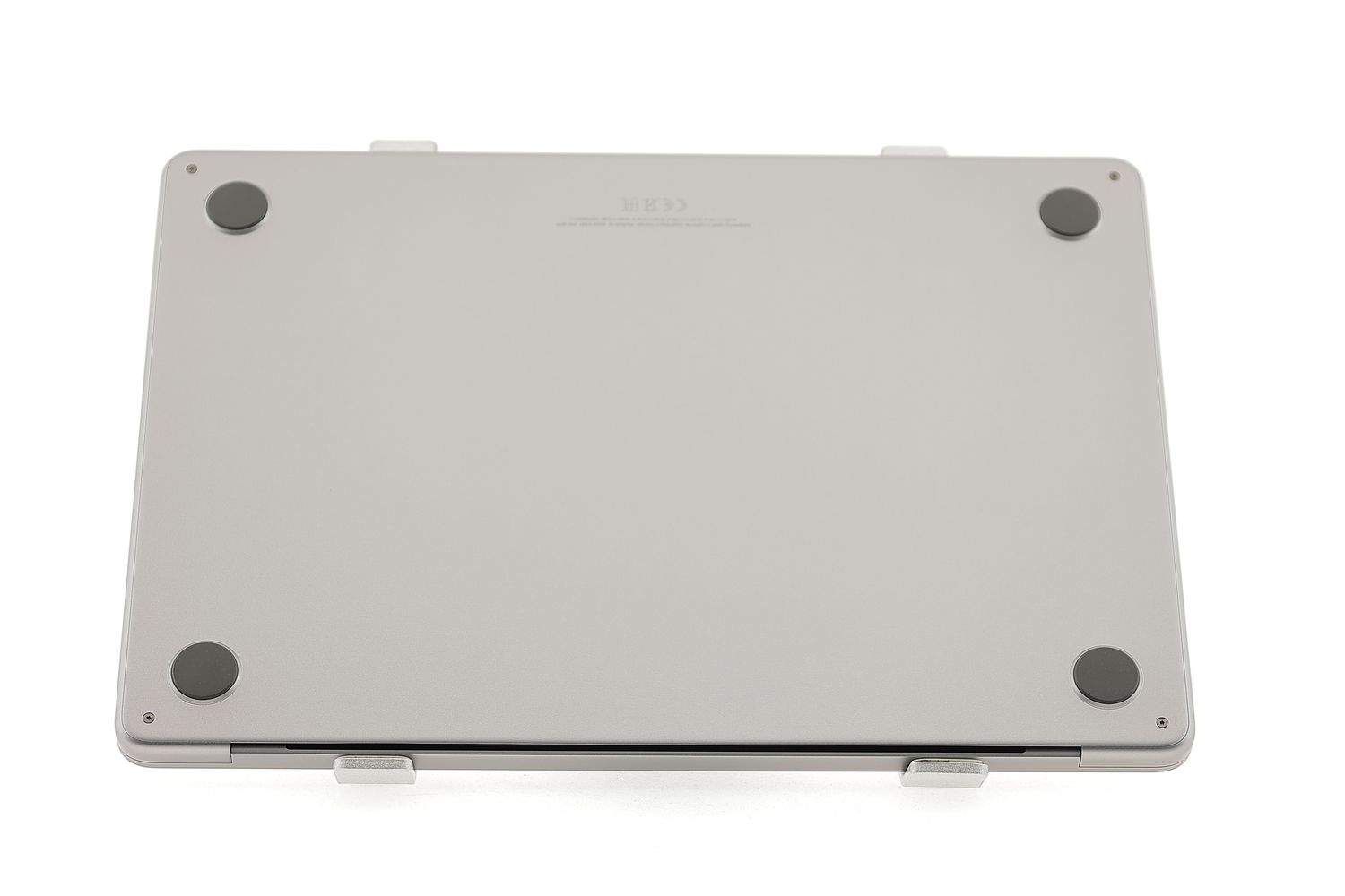 Apple MacBook Air 13″ 2022, M2 8 Cores, 8 GB, 8 core GPU 256 GB Space Gray - Като нов