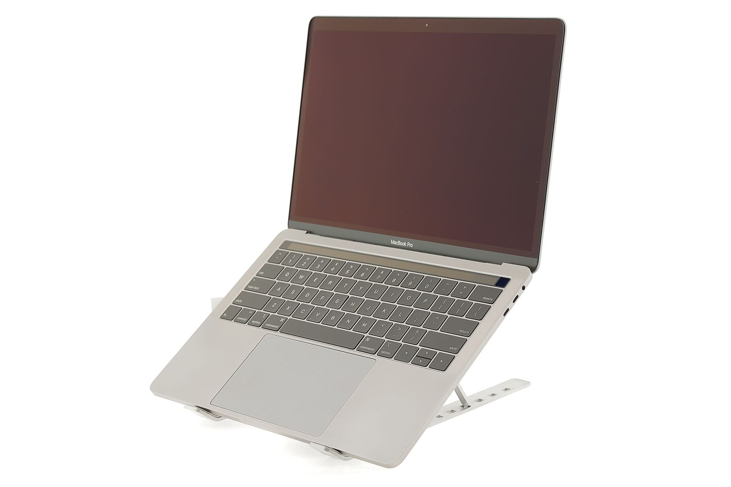 Apple MacBook Pro 13″ Touch Bar 2018, i7 2.7 GHz, 16 GB, Intel Iris Plus Graphics 655 512 GB Space Gray - Nagyon jó