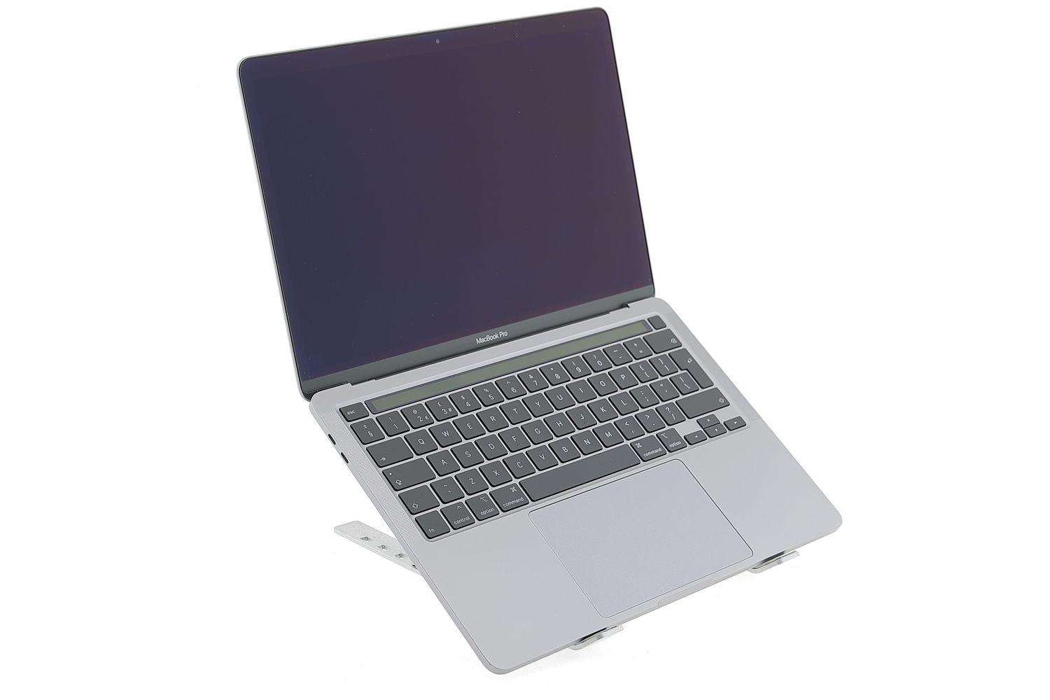 ④Apple MacBook Pro シルバー Apple MacBook Pro 13″ 2020, M1 8 Cores, 8 GB, 8 core GPU, Space