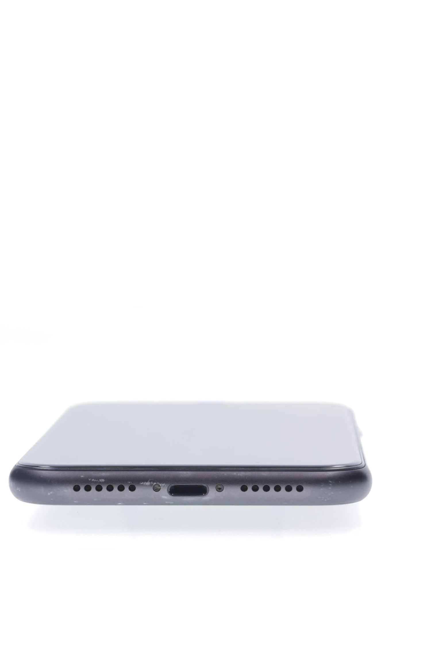 Apple iPhone 11 64 GB Black - Много добро