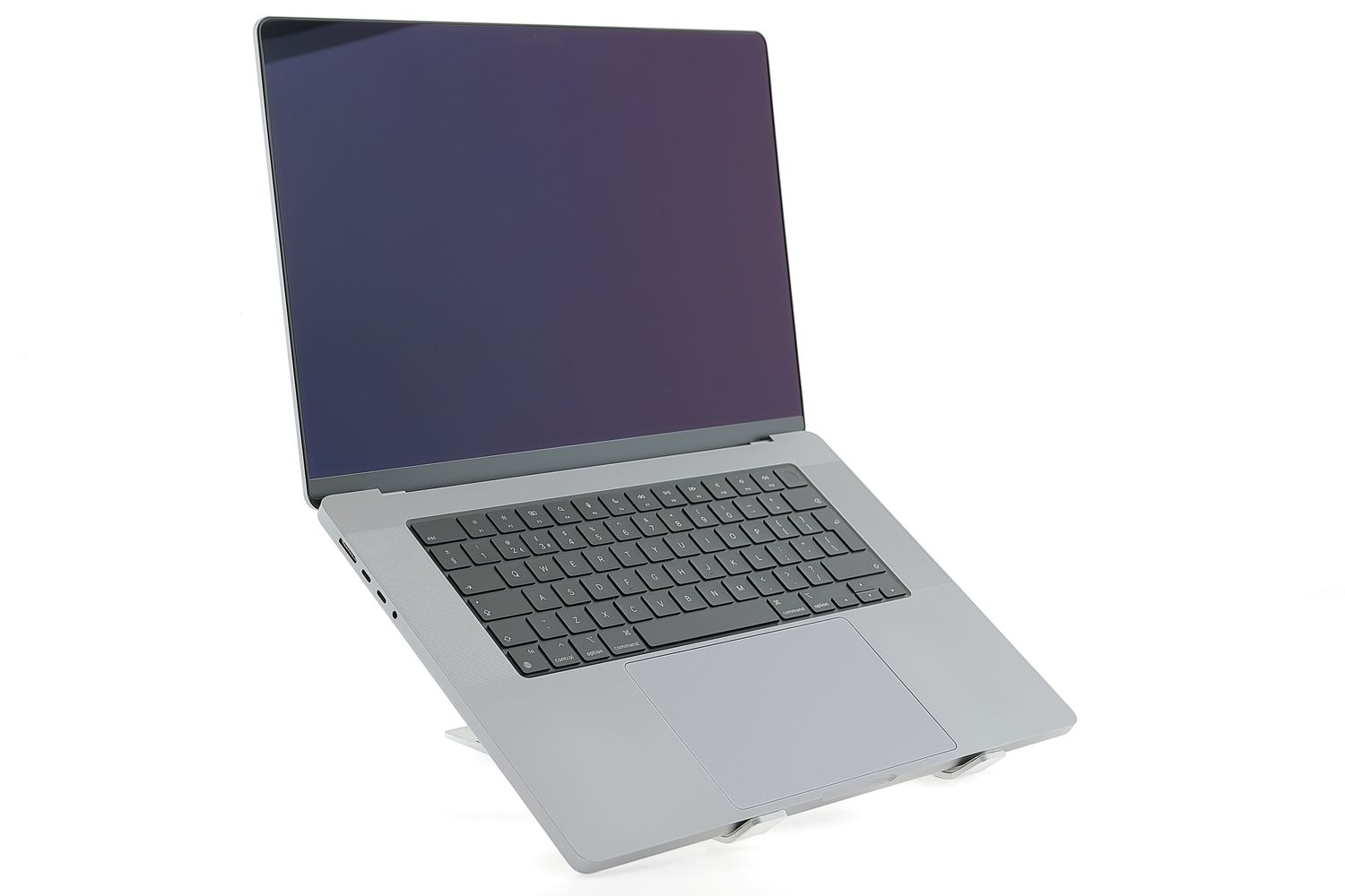 Apple MacBook Pro 16″ 2021, M1 Pro 10 Cores, 16 GB, 16 core GPU 512 GB Space Gray - Excelent