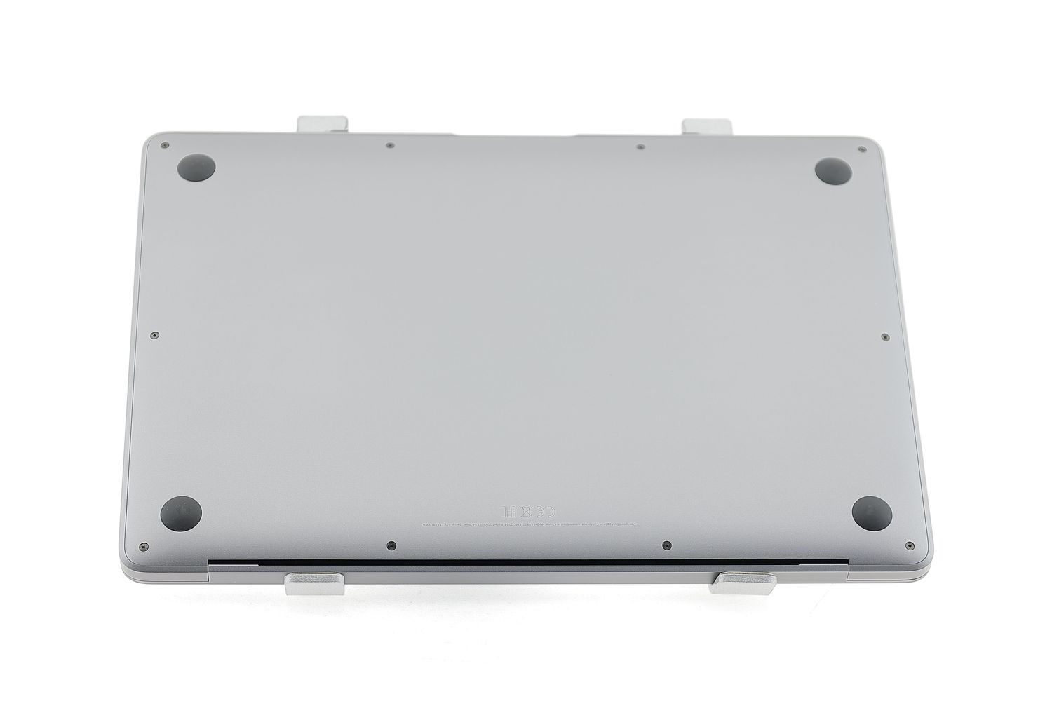 Apple MacBook Air 13″ 2019, i5 1.6 GHz, 8 GB, Intel UHD Graphics 617 128 GB Space Gray - Excelent