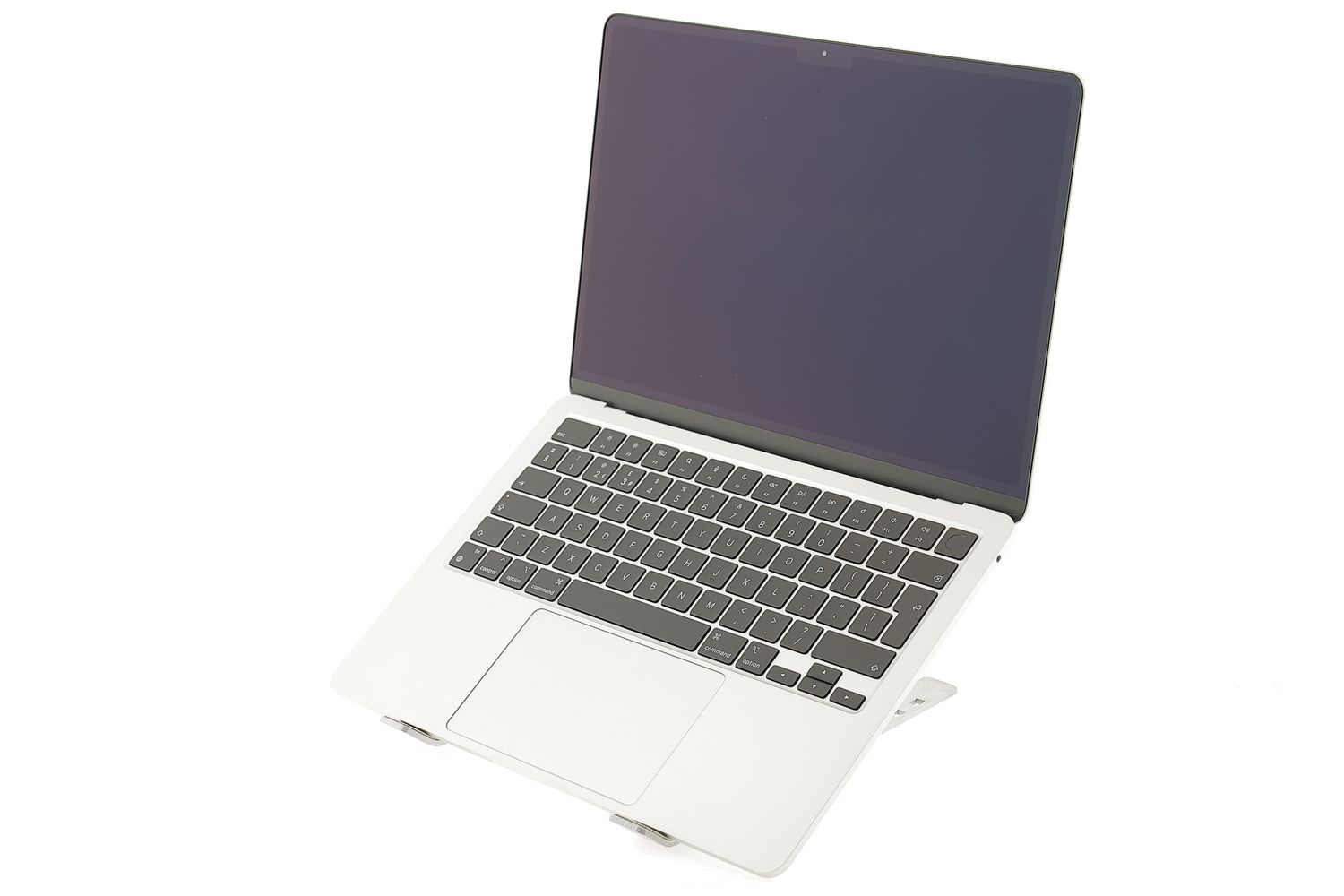 Apple MacBook Air 13″ 2022, M2 8 Cores, 8 GB, 10 core GPU 512 GB Silver - Като нов