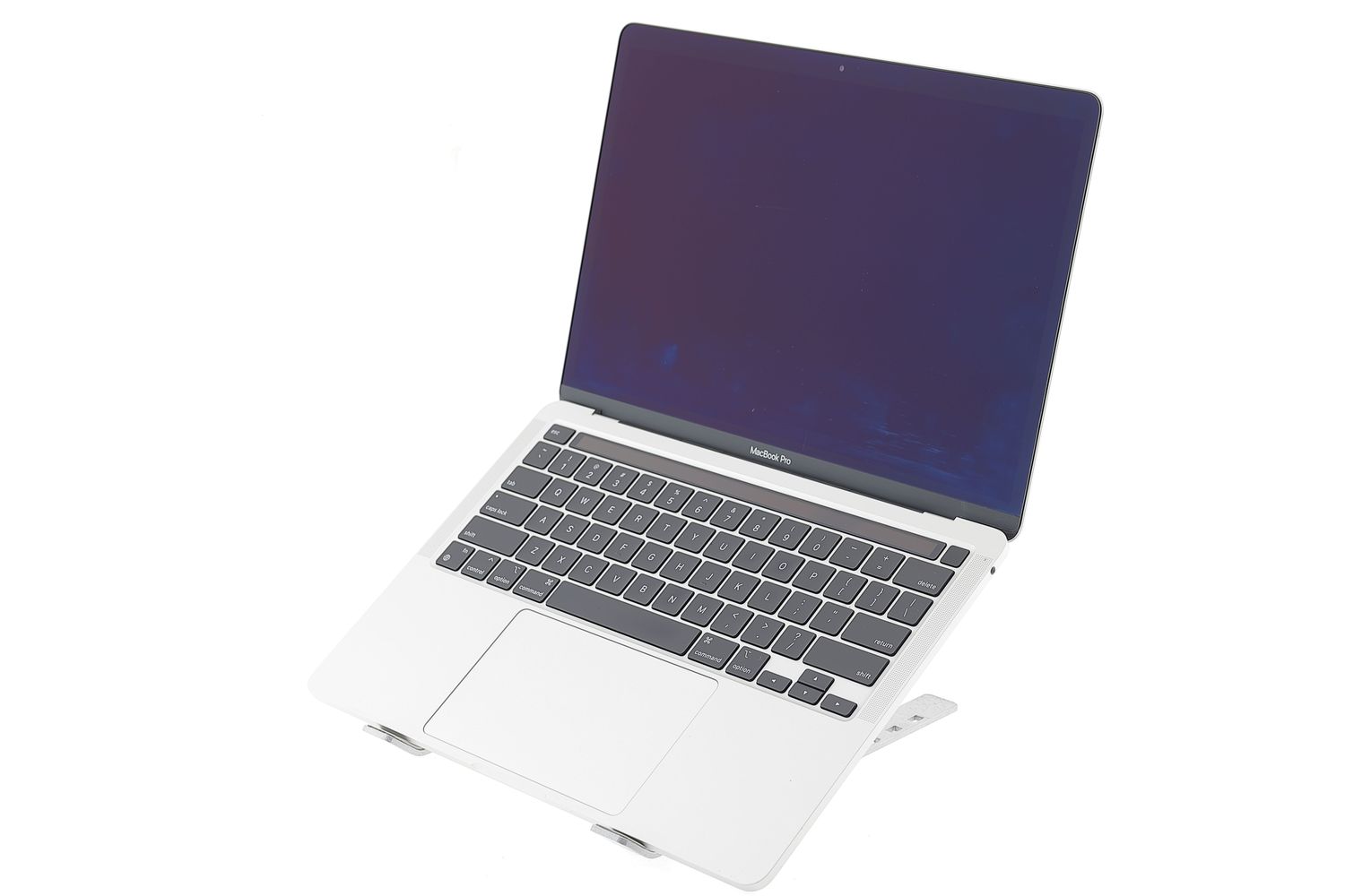 Apple MacBook Pro 13″ 2020, M1 8 Cores, 8 GB, 8 core GPU 256 GB Silver - Nagyon jó