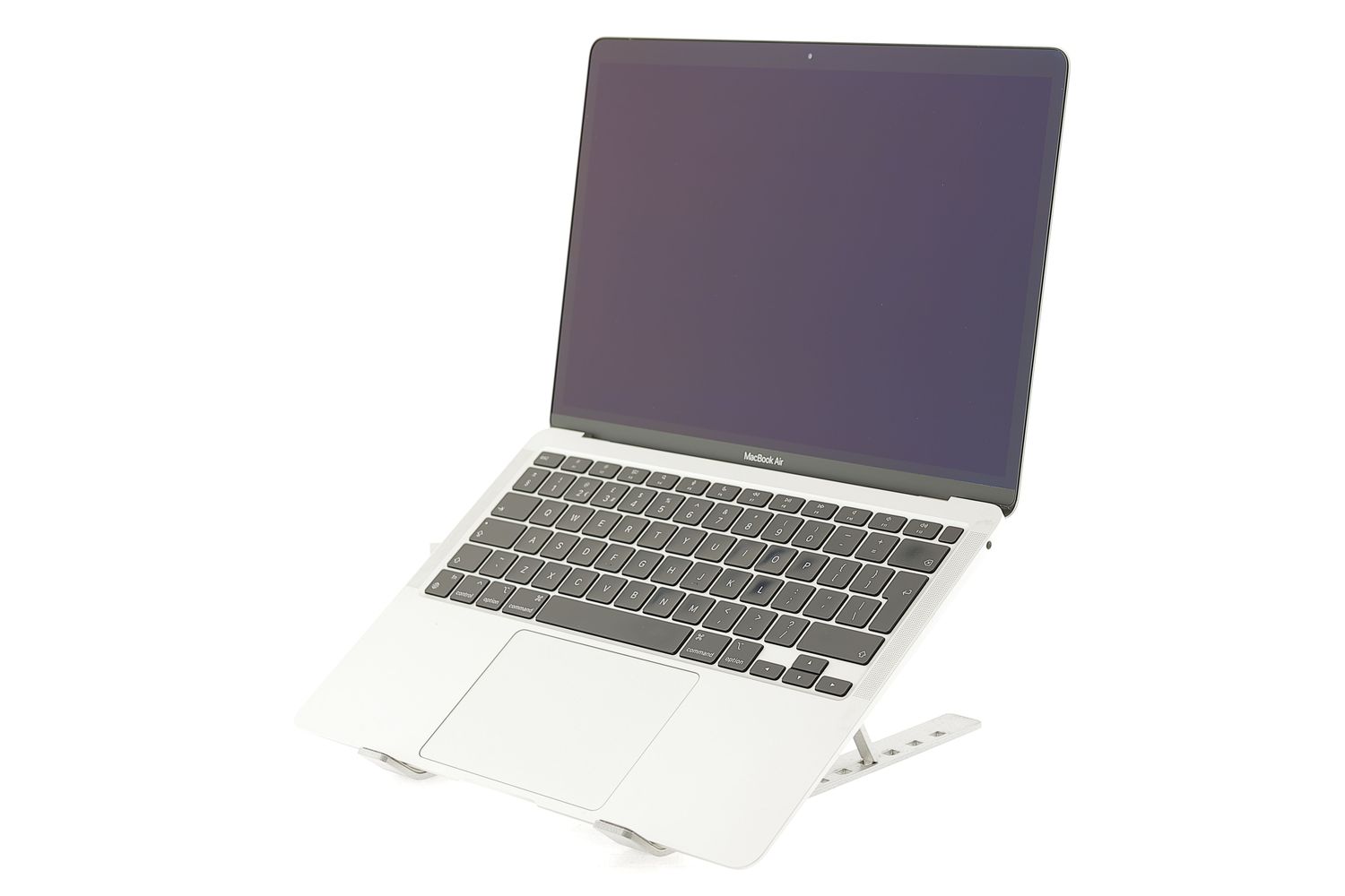 Apple MacBook Air 13″ 2020, M1 8 Cores, 8 GB, 7 core GPU 256 GB Silver - Като нов