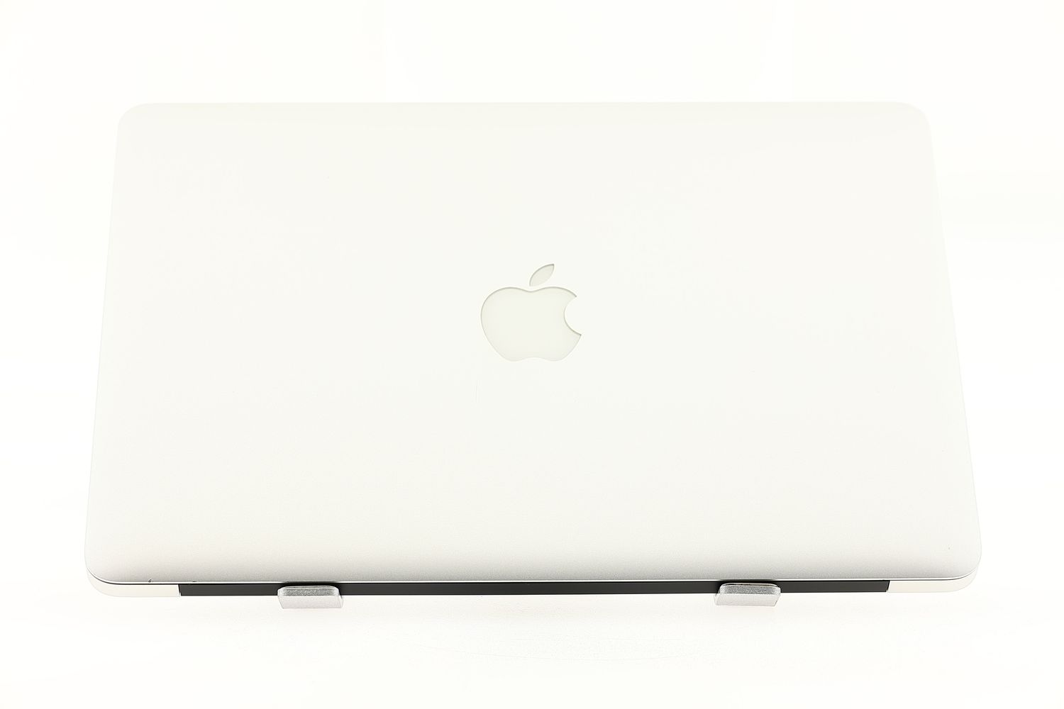 Apple MacBook Air 13″ 2017, i5 1.8 GHz, 8 GB, HD Graphics 6000 128 GB Silver - Отлично