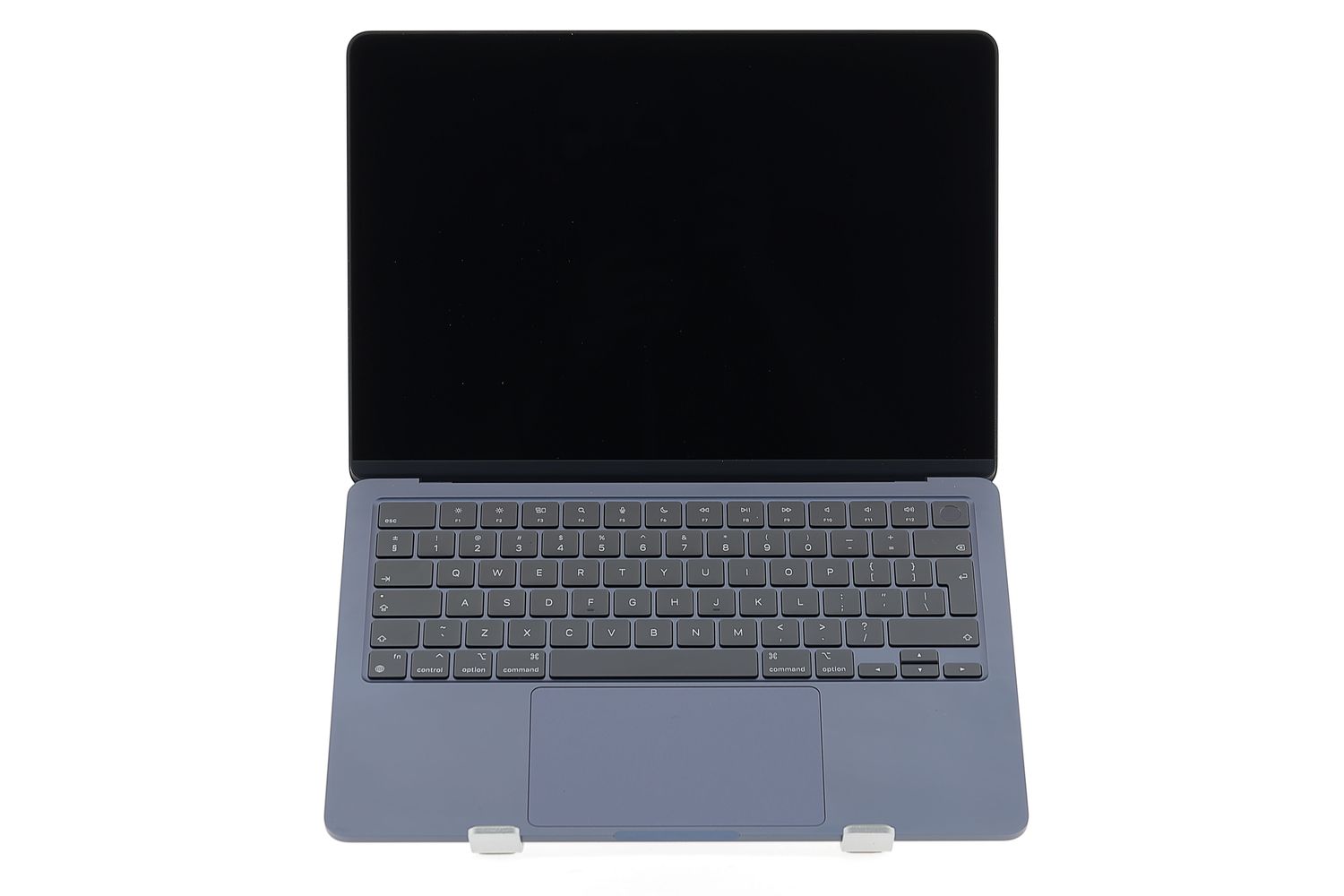 Apple MacBook Air 13″ 2022, M2 8 Cores, 16 GB, 10 core GPU 512 GB Midnight - Nagyon jó