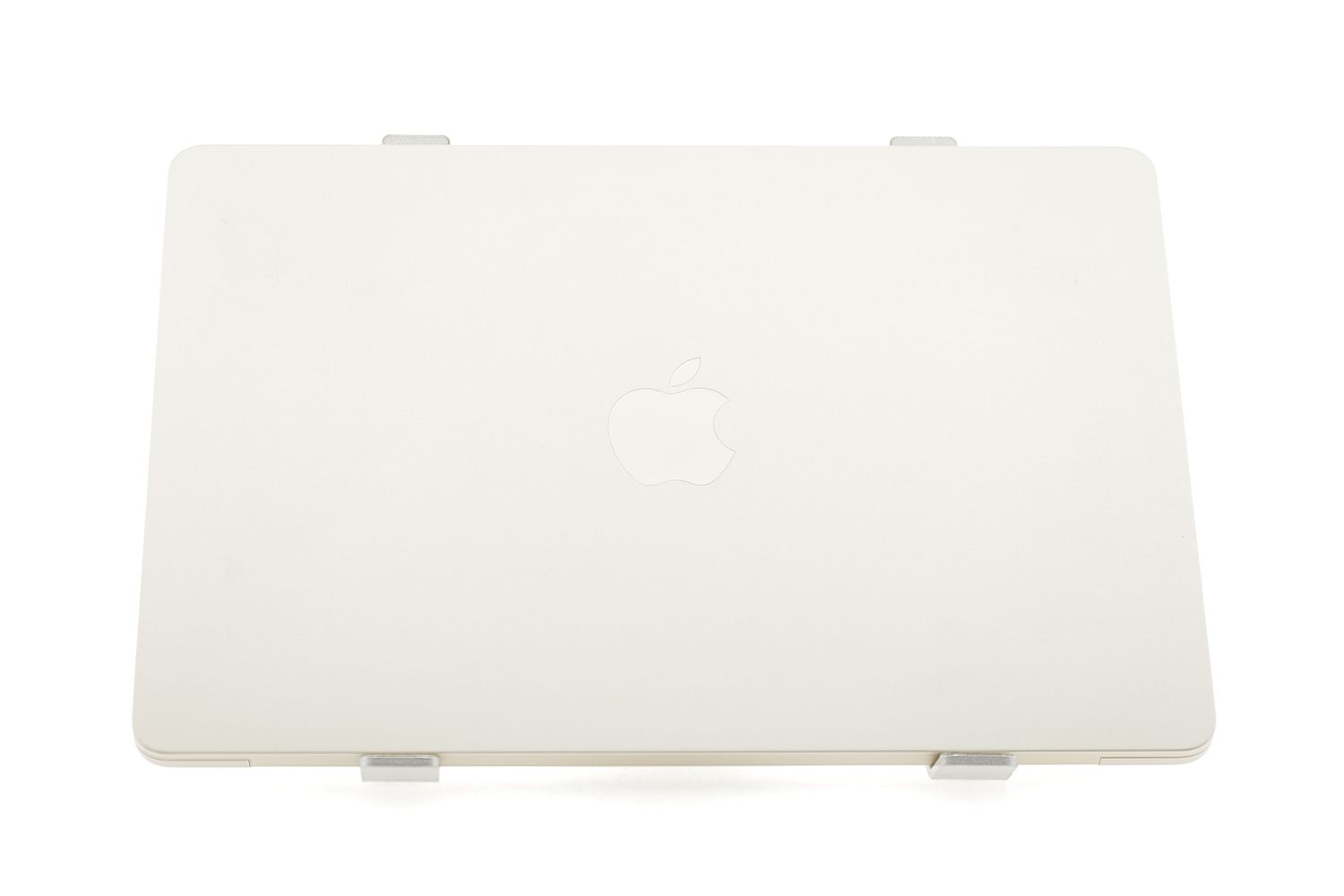 Apple MacBook Air 13″ 2022, M2 8 Cores, 8 GB, 8 core GPU 256 GB Starlight - Отлично