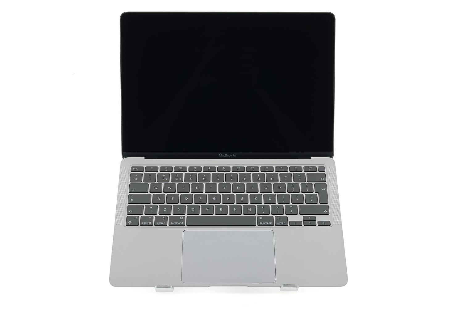 Apple MacBook Air 13″ 2020, i3 1.1 GHz, 8 GB, Intel Iris Plus 256 GB Space Gray - Kiváló