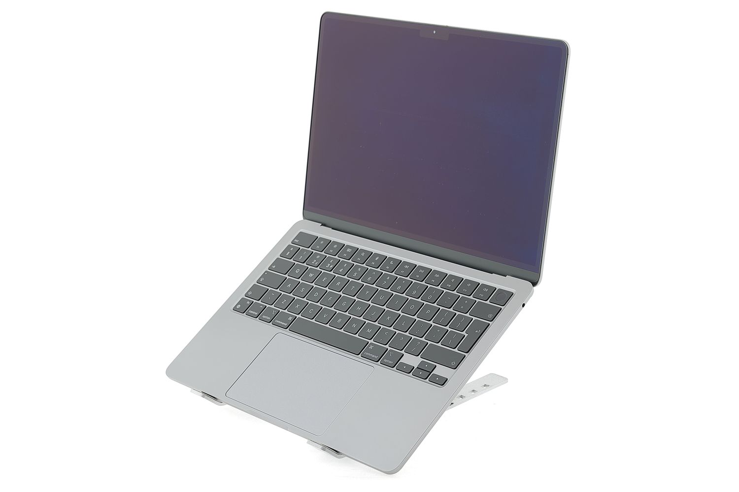 Apple MacBook Air 13″ 2022, M2 8 Cores, 8 GB, 10 core GPU 512 GB Space Gray - Nagyon jó