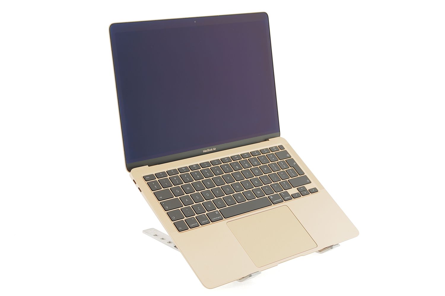 Apple MacBook Air 13″ 2020, i3 1.1 GHz, 8 GB, Intel Iris Plus 256 GB Gold - Újszerű