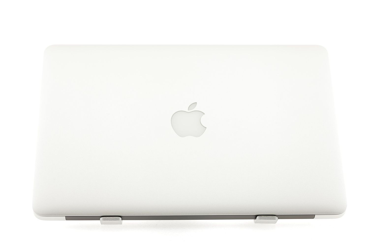 Apple MacBook Air 13″ 2017, i5 1.8 GHz, 8 GB, HD Graphics 6000 128 GB Silver - Foarte bun